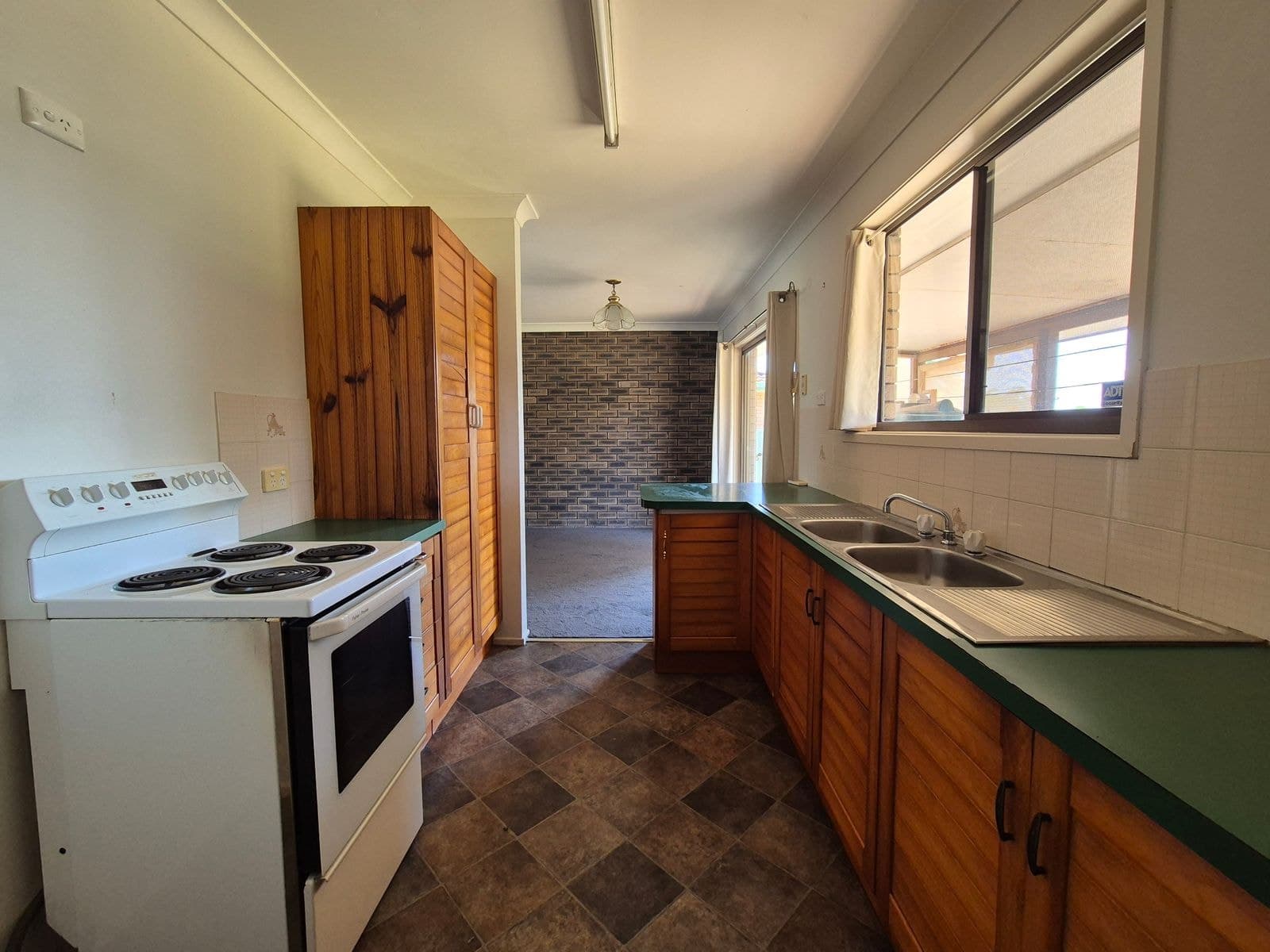 24 Hickory Crescent, Taree NSW 2430, Taree - Thumbnail 6