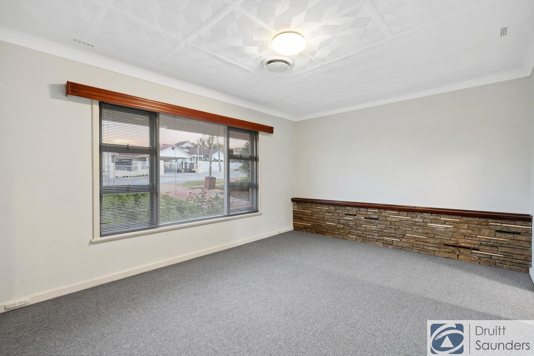 15 Woodrow Avenue, Yokine WA 6060, Yokine - Thumbnail 5