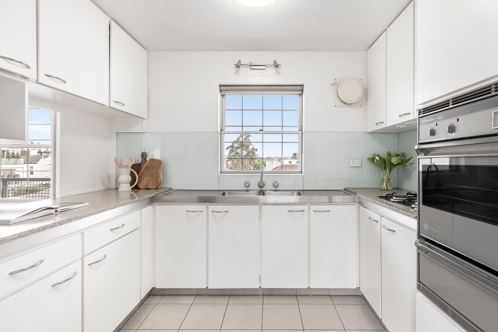 3.2 193 Domain Road, South Yarra - Thumbnail 6
