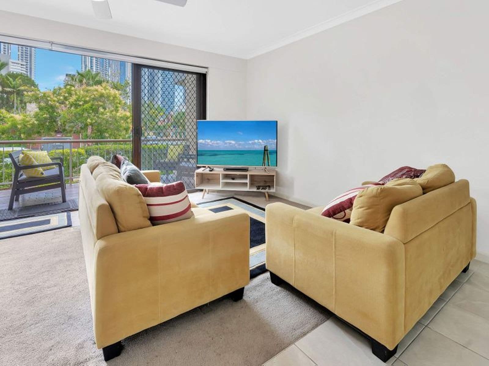 2/26 Stanhill Drive, Chevron Island QLD 4217, Chevron Island - Thumbnail 2