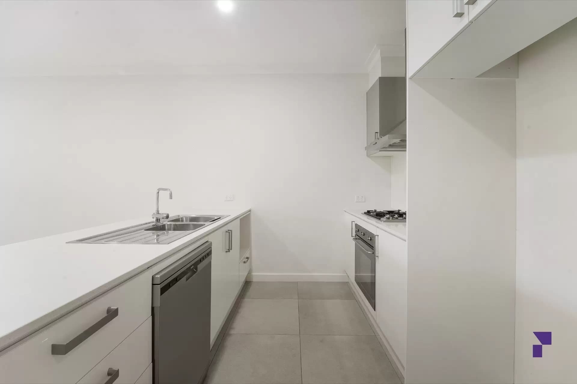 10 Corandirk Lane, Punchbowl - Thumbnail 2