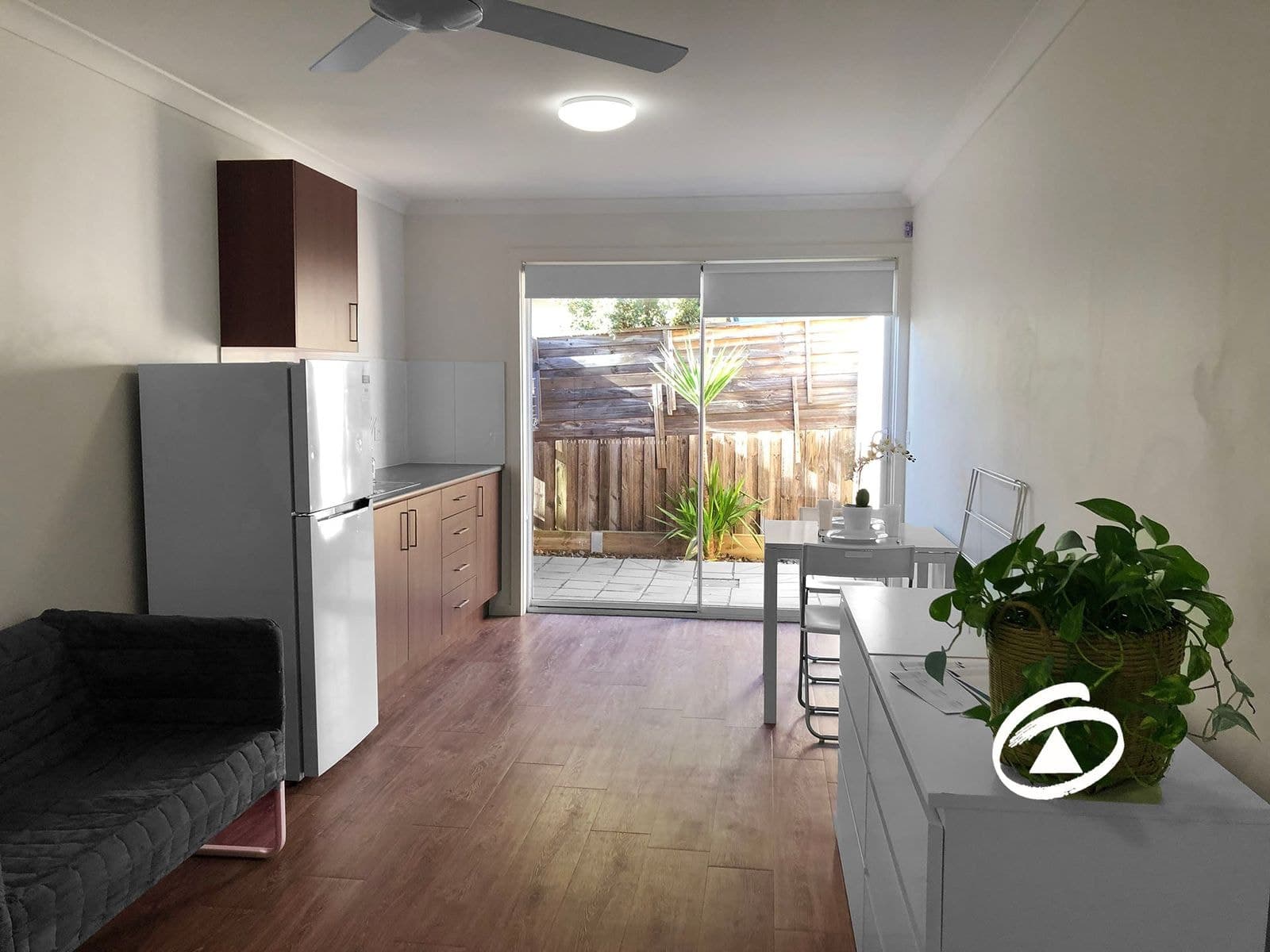 8/4 Cranbourne Drive, Cranbourne VIC 3977, Cranbourne - Thumbnail 2