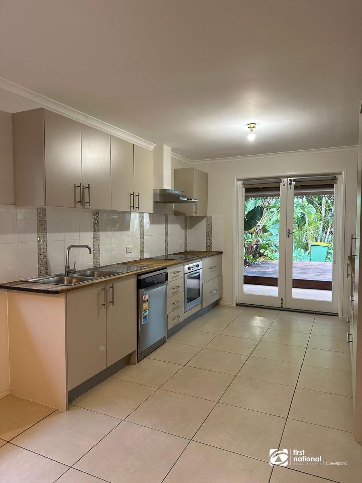 46 Mill Street, Redland Bay QLD 4165, Redland Bay - Thumbnail 5
