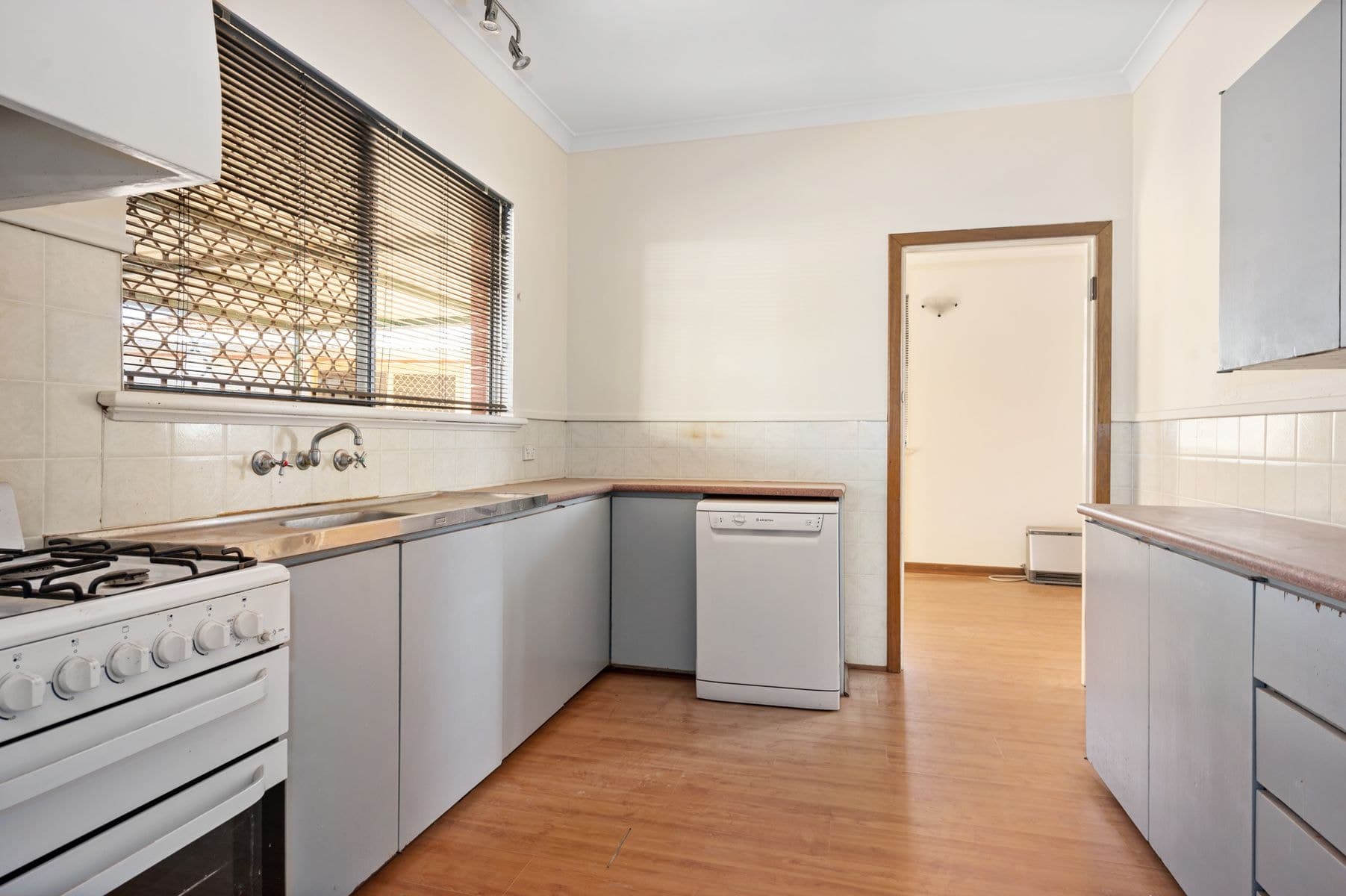 120 Ward Street, Lamington WA 6430, Lamington - Thumbnail 2