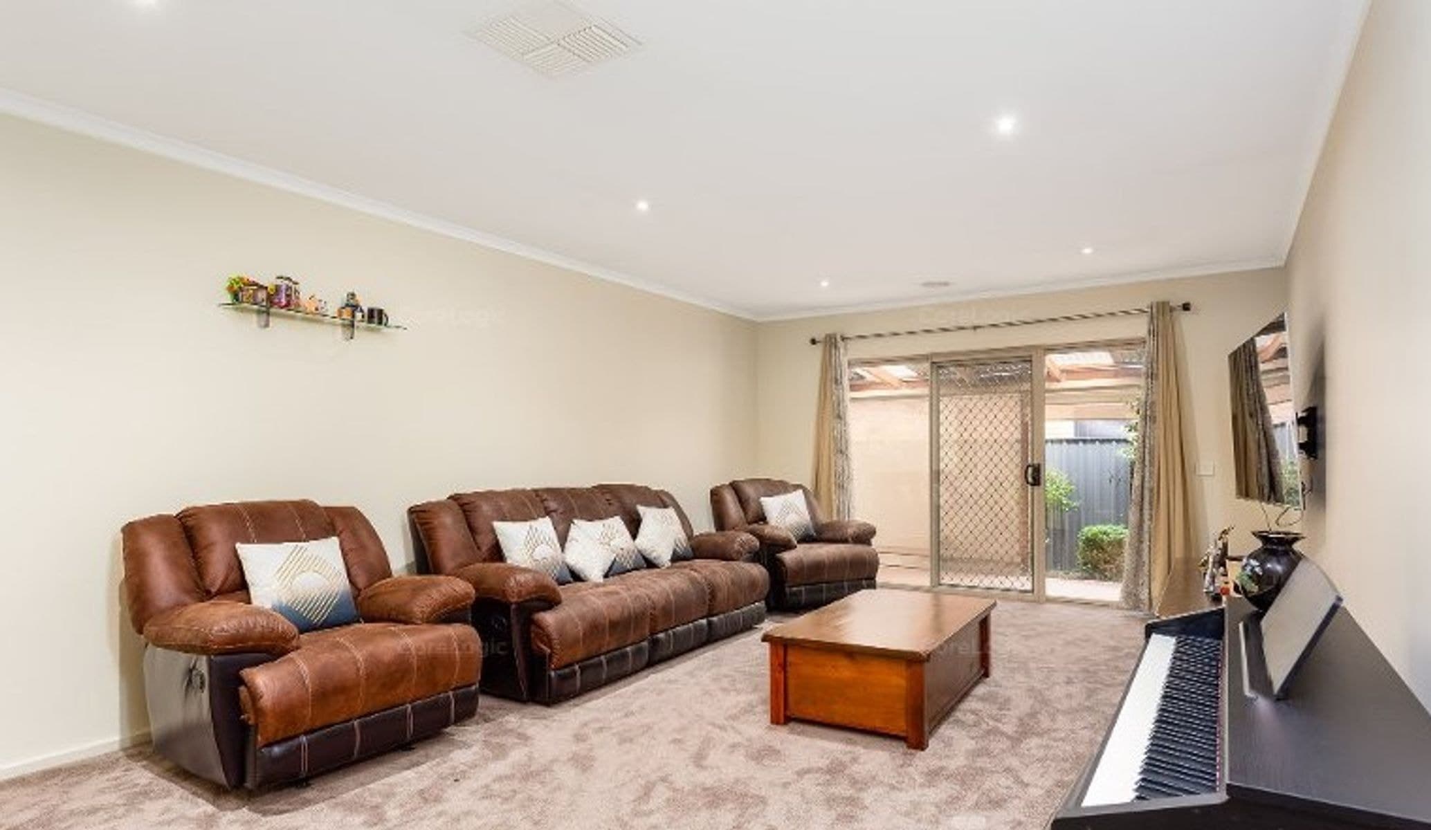 5 Whitlam Green, Point Cook VIC 3030, Point Cook - Thumbnail 7