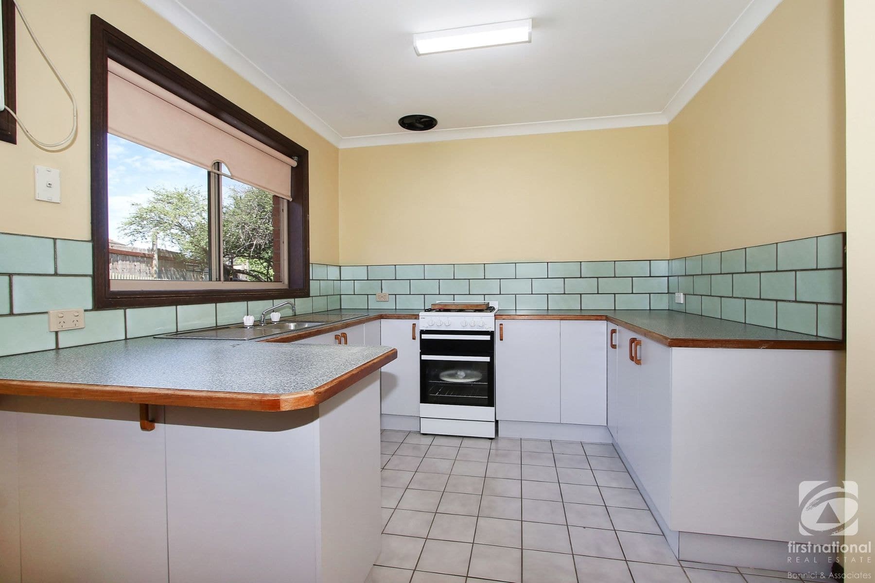 2/3 Dane Place, Wodonga VIC 3690, Wodonga - Thumbnail 2