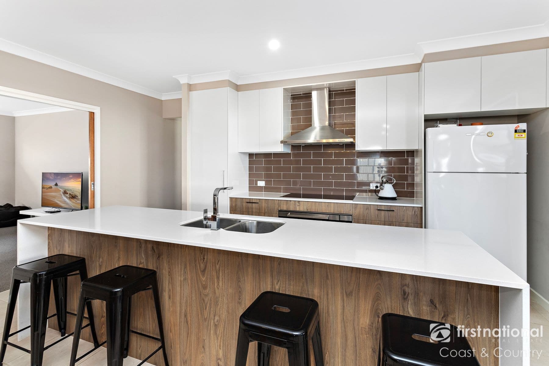 6 Downey Street, Kiama NSW 2533, Kiama - Thumbnail 2