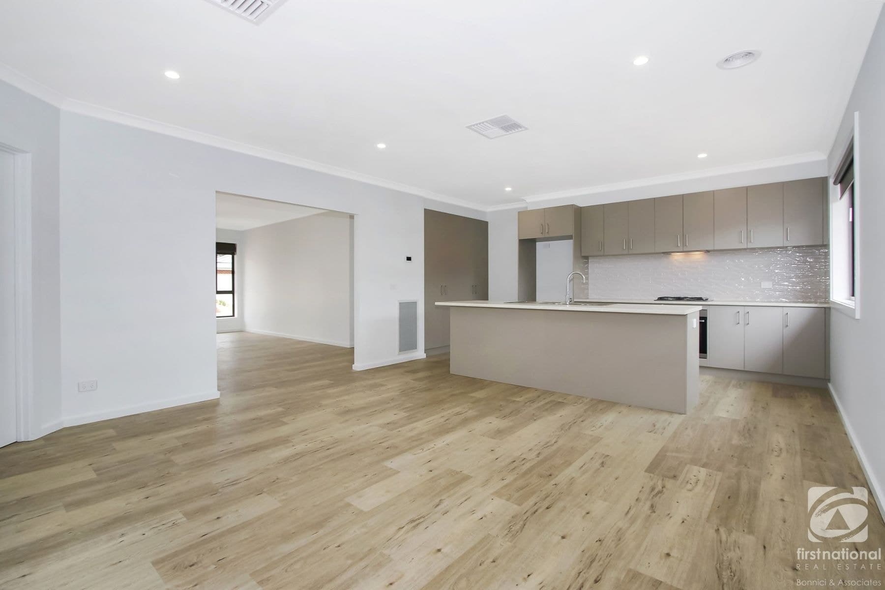 13 Carroll Avenue, Jindera NSW 2642, Jindera - Thumbnail 7