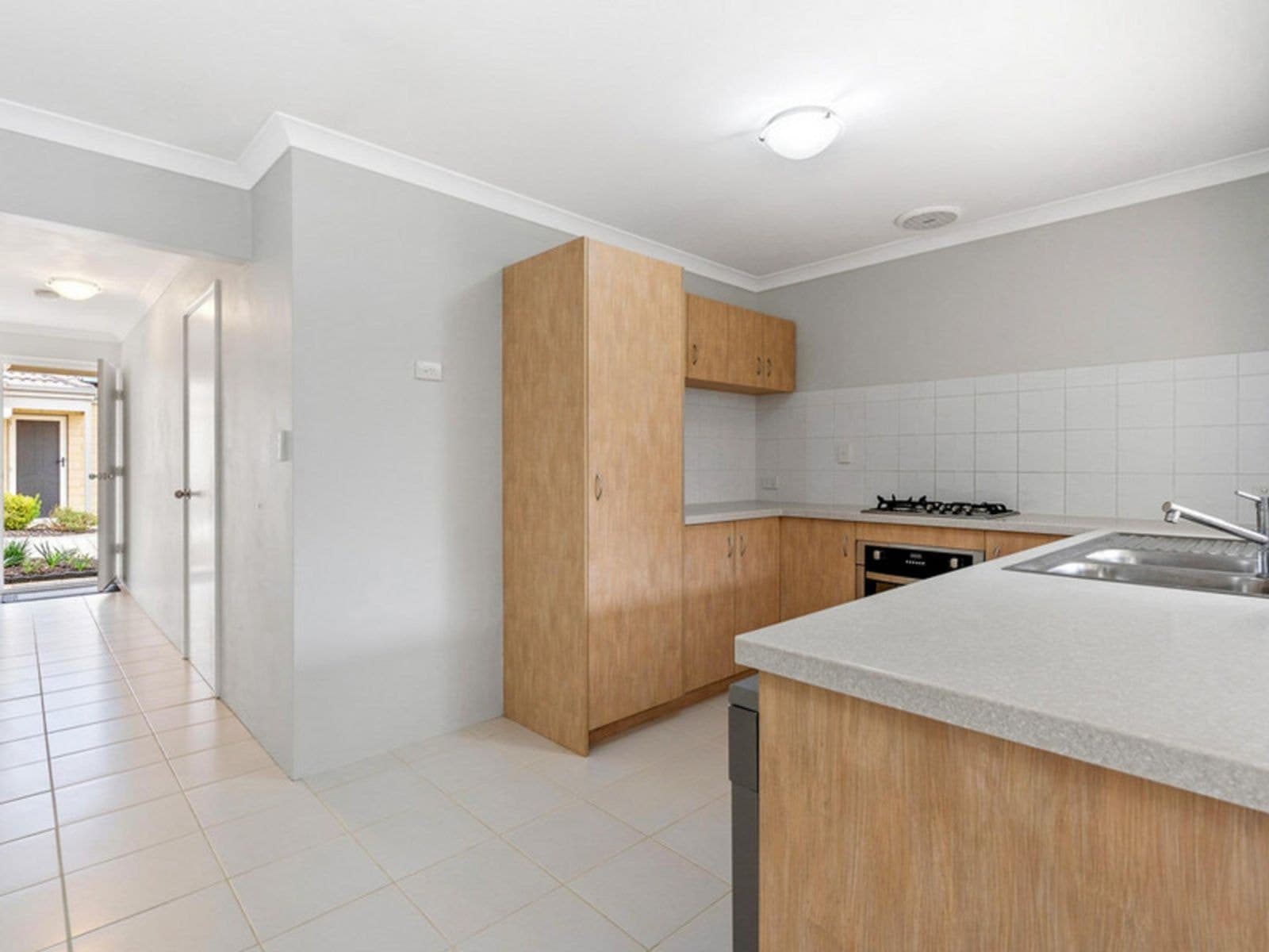 1/6 Adams Court, Kelmscott WA 6111, Kelmscott - Thumbnail 2