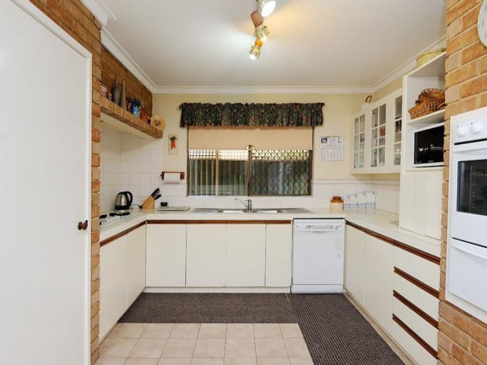 8 Poole Place, Bateman WA 6150, Bateman - Thumbnail 5