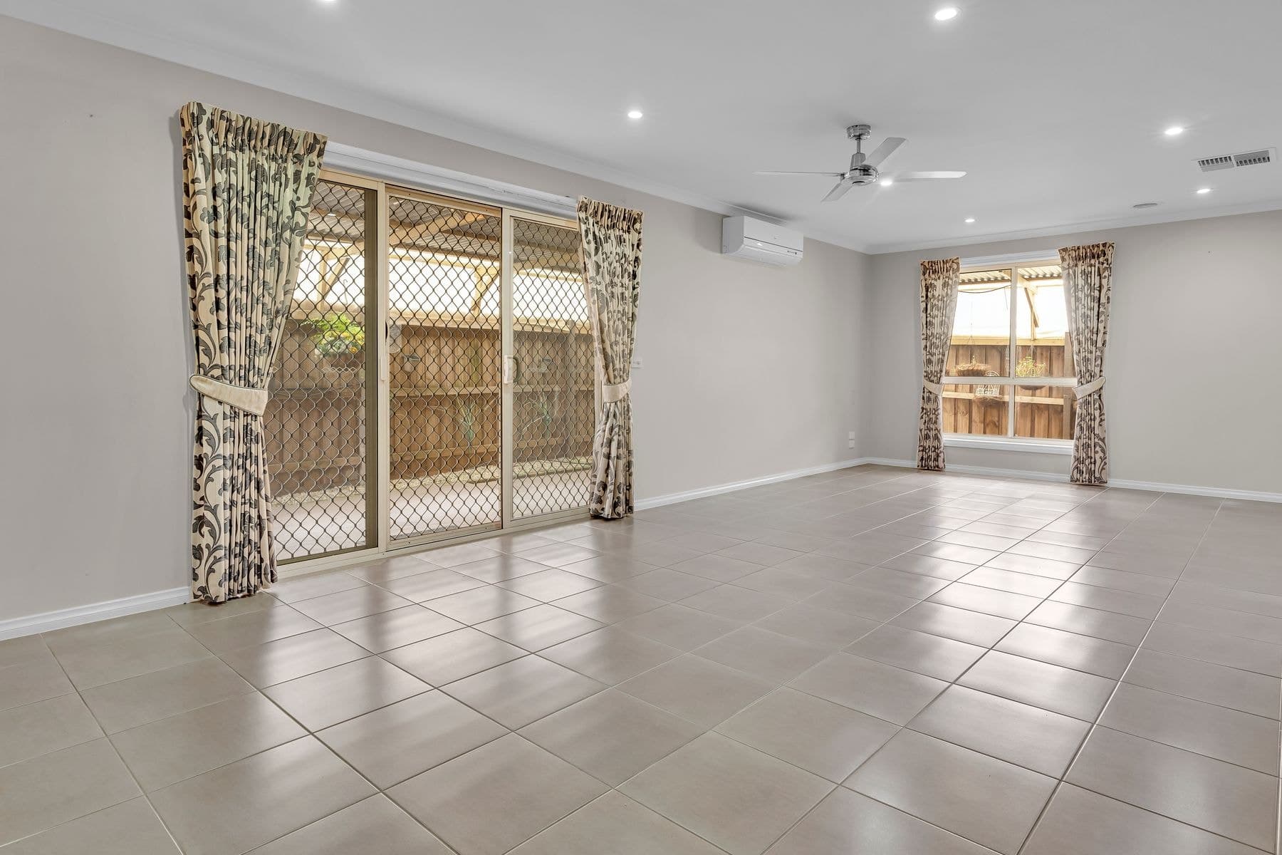 1/36 Somerton Court, Darley VIC 3340, Darley - Thumbnail 3