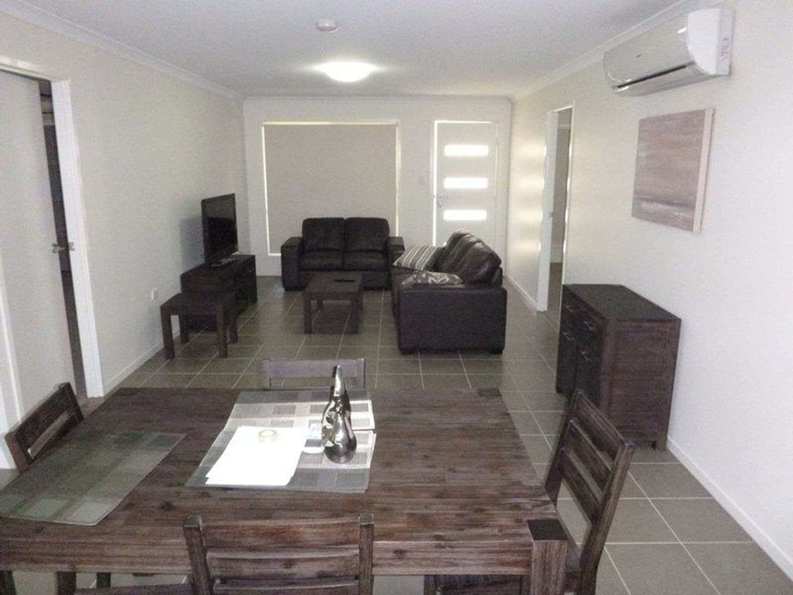 2/10 Heeney Street, Chinchilla QLD 4413, Chinchilla - Thumbnail 2