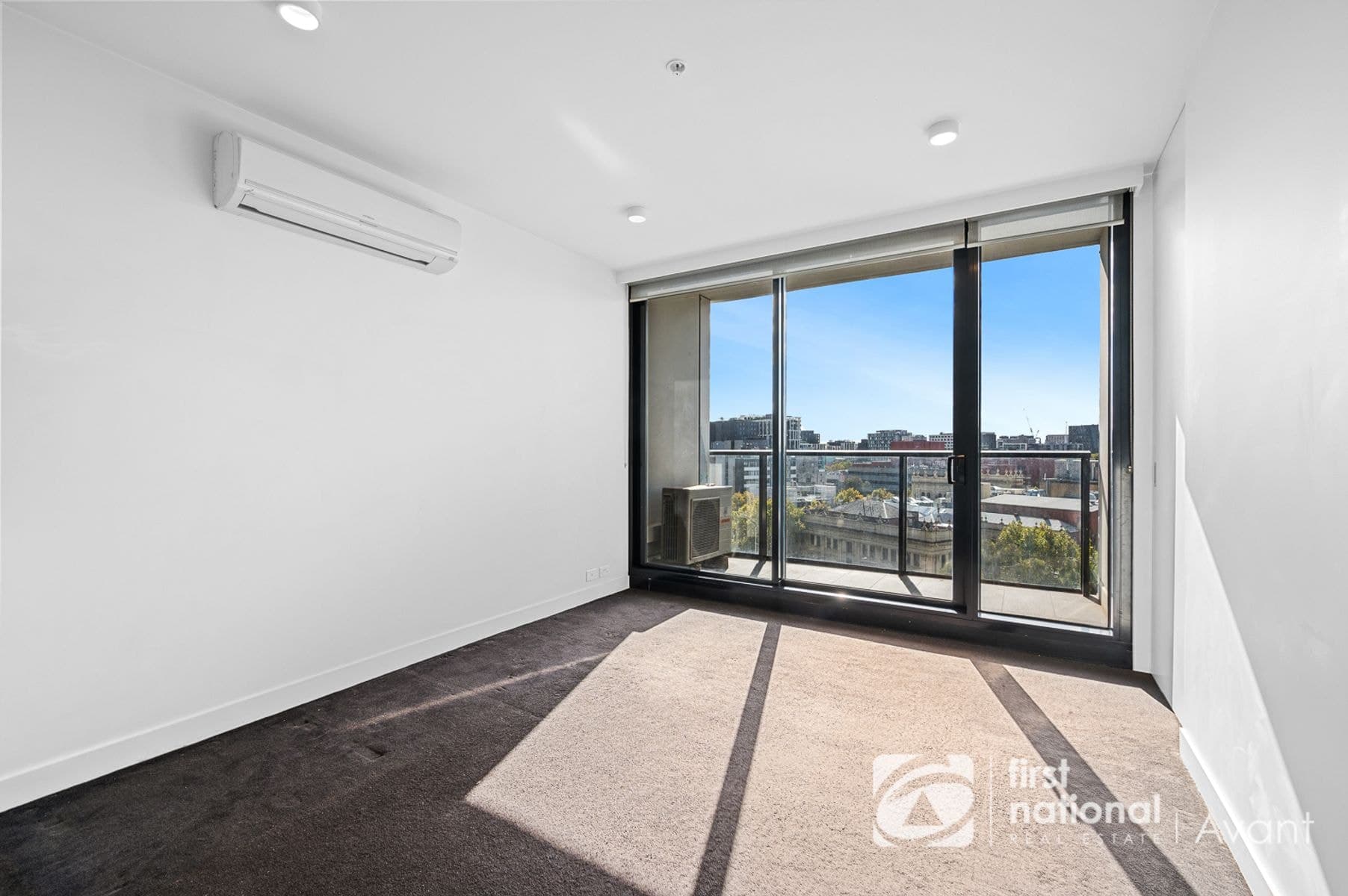 708/33 MacKenzie Street, Melbourne VIC 3000, Melbourne - Thumbnail 2