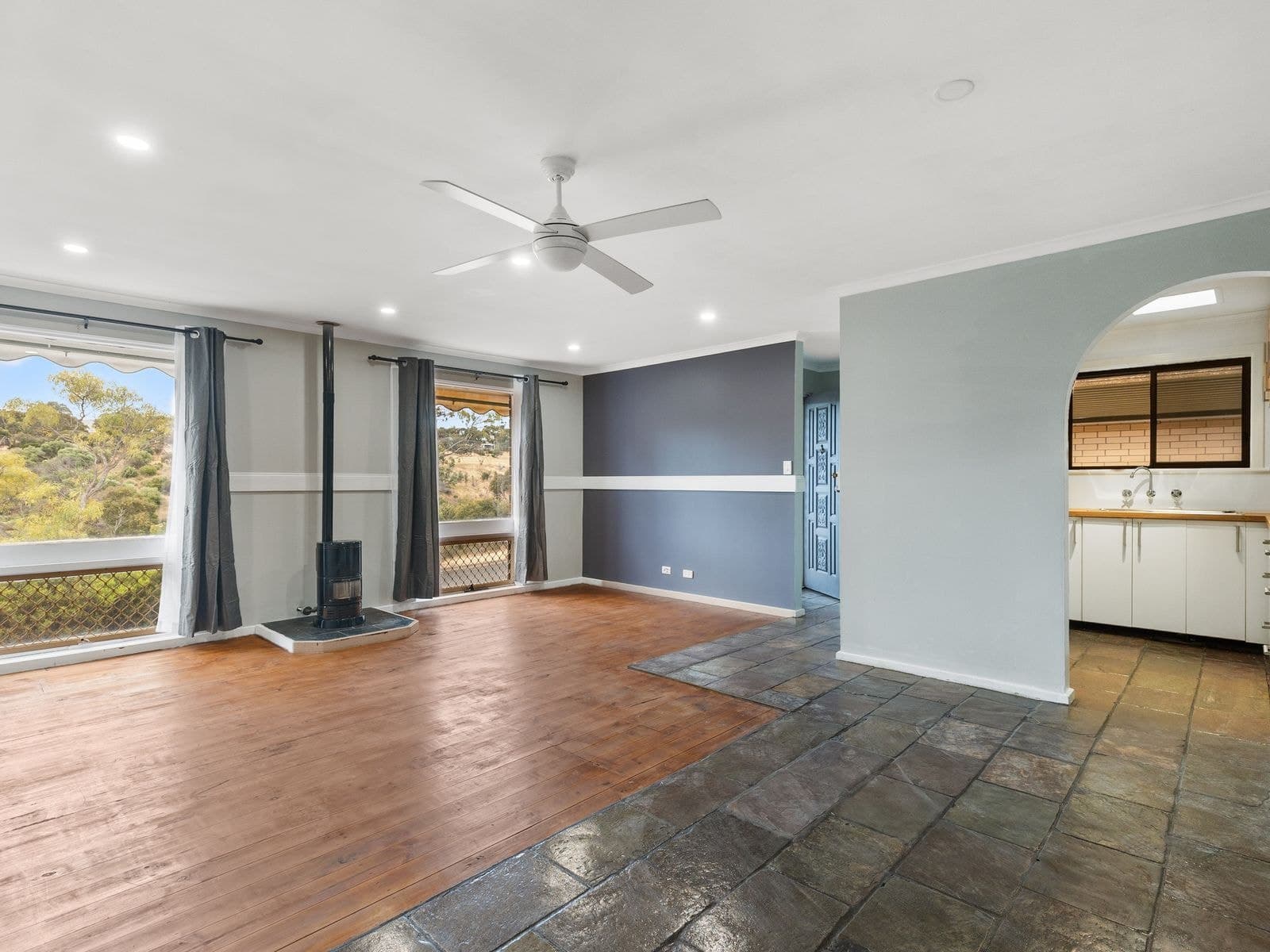 24 Beresford Avenue, Christie Downs SA 5164, Christie Downs - Thumbnail 2