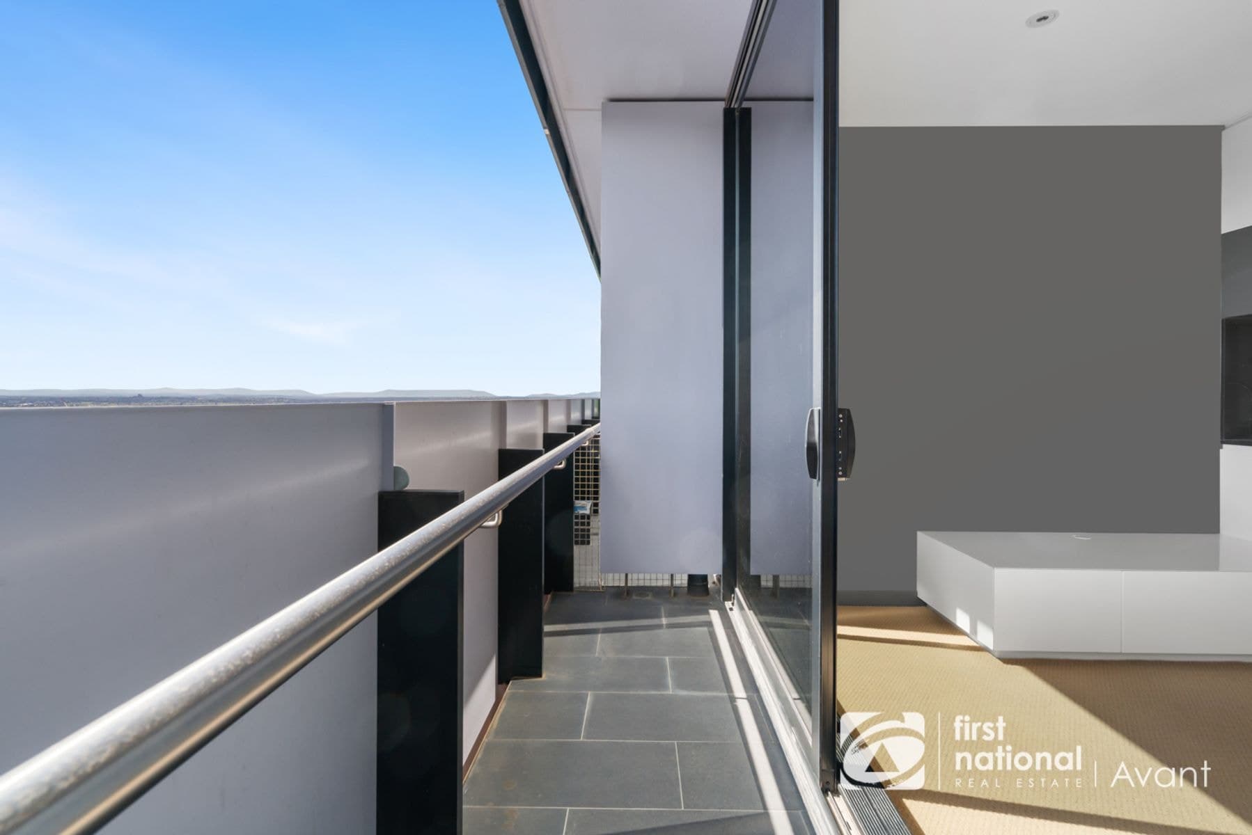 2705/551-555 Swanston Street, Carlton VIC 3053, Carlton - Thumbnail 3