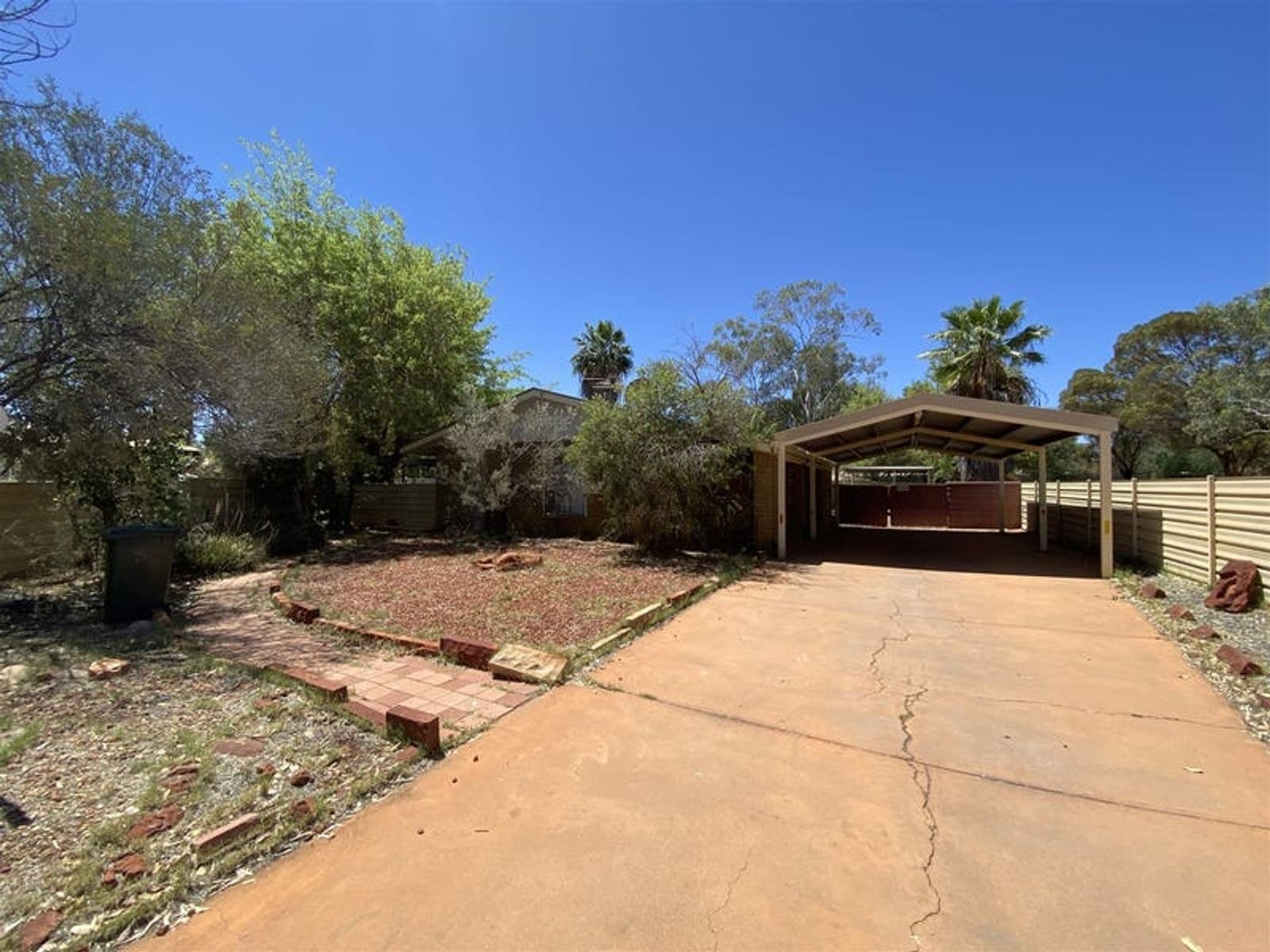 5 Saltbush Court, Sadadeen NT 0870, Sadadeen - Image 1