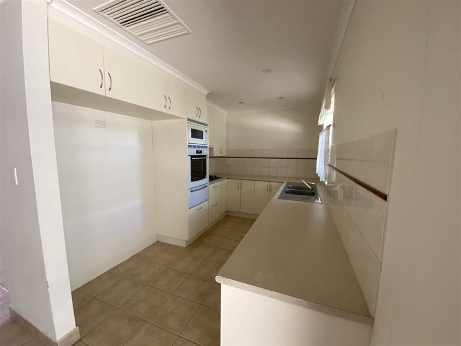 5 Saltbush Court, Sadadeen NT 0870, Sadadeen - Thumbnail 4