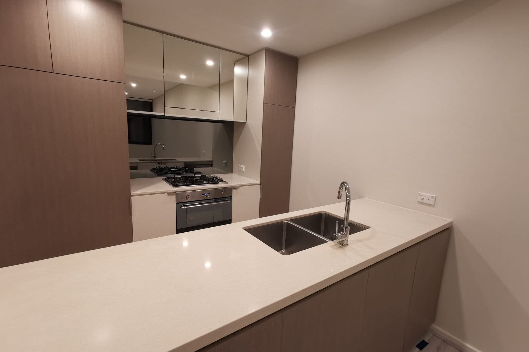 553/2C Defries Avenue, Zetland NSW 2017, Zetland - Thumbnail 3