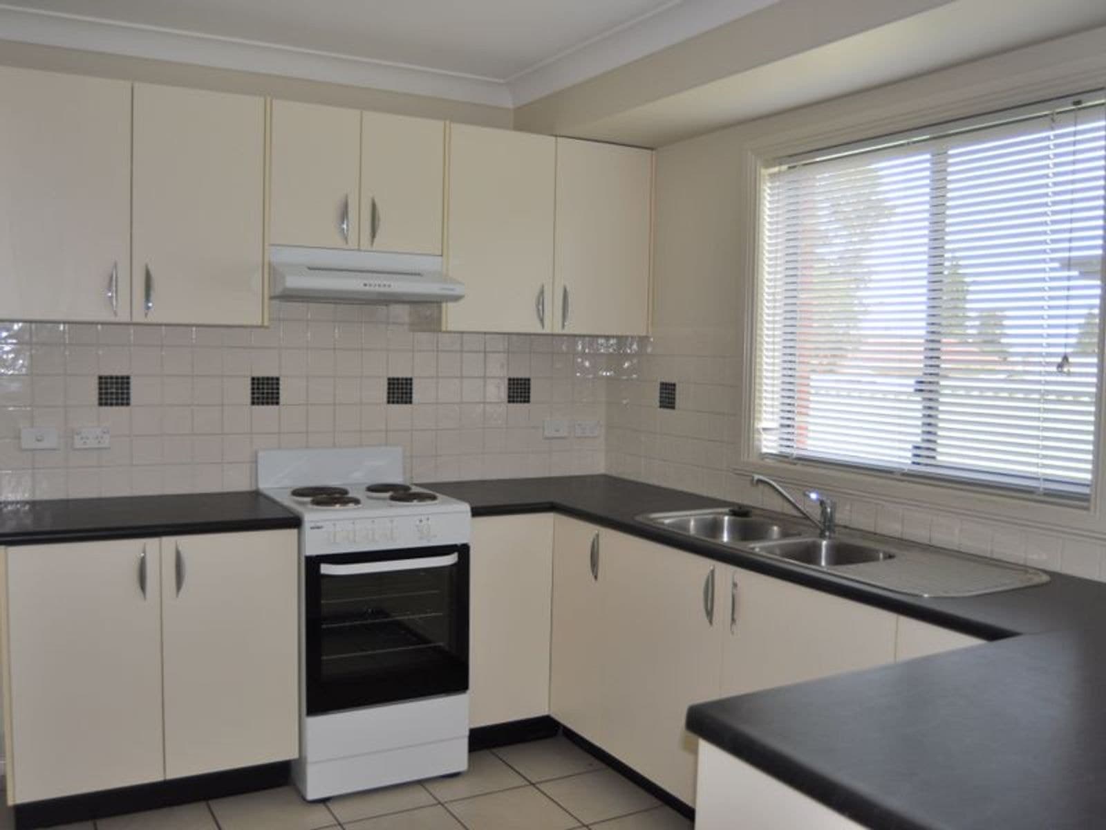 8 Spofforth Place, Kelso NSW 2795, Kelso - Thumbnail 2