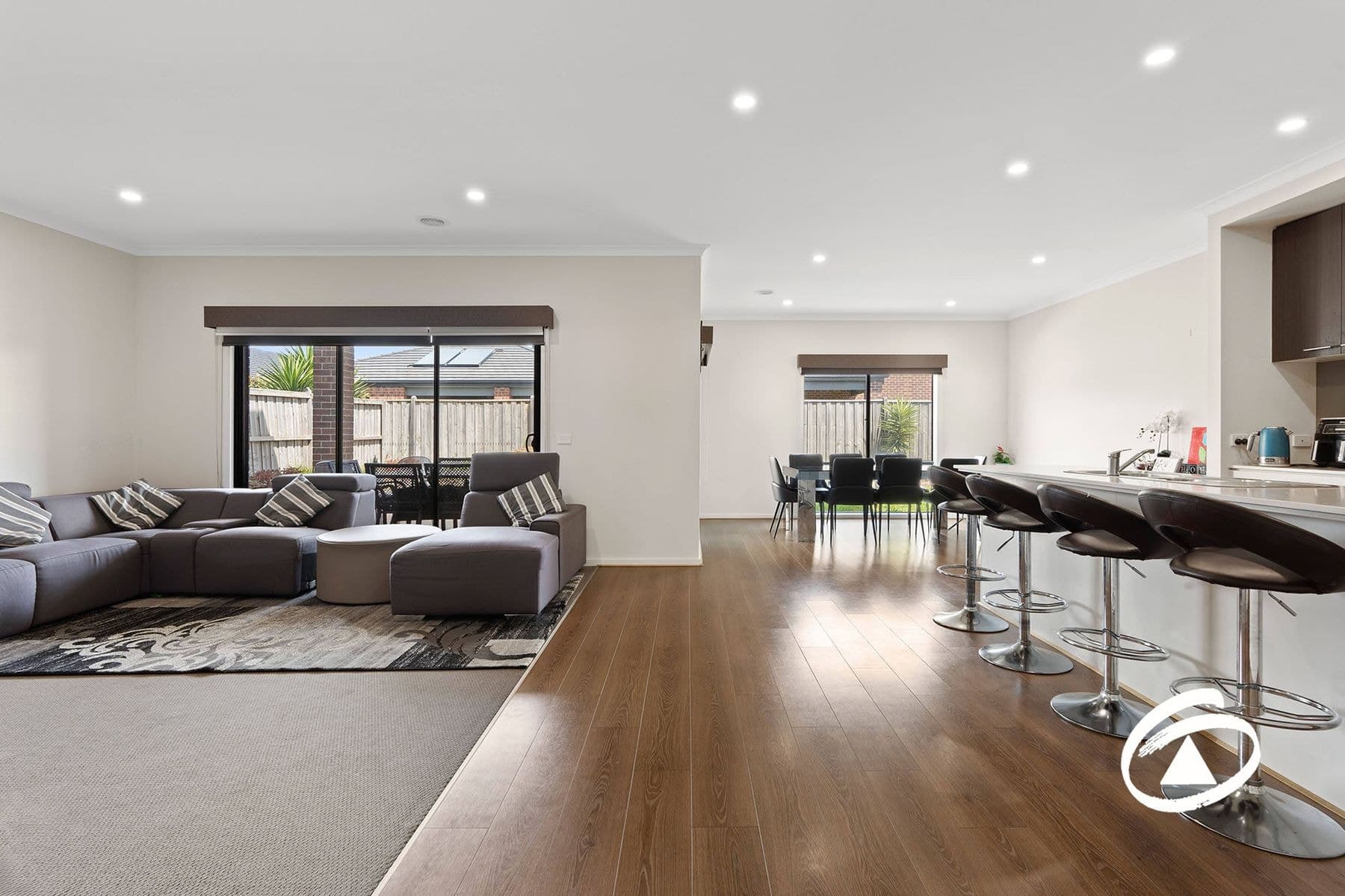 72 Castillo Avenue, Clyde North VIC 3978, Clyde North - Thumbnail 5