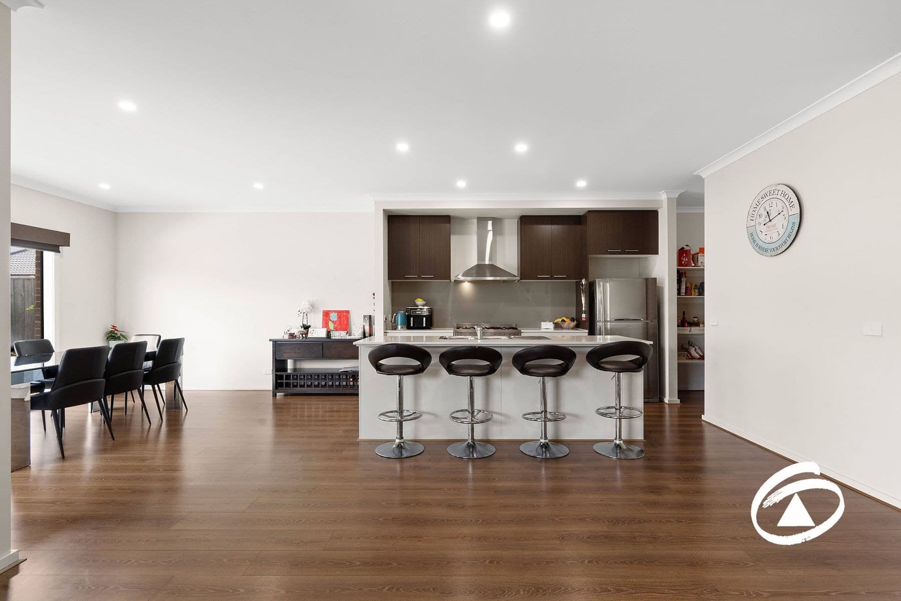 72 Castillo Avenue, Clyde North VIC 3978, Clyde North - Thumbnail 6
