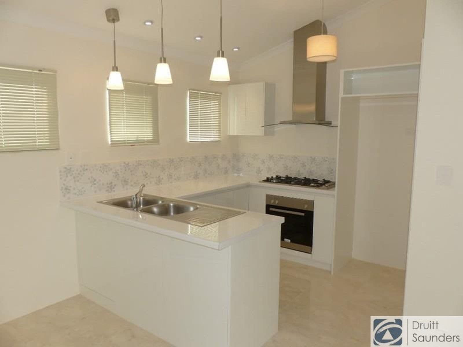 33A Hamersley Street, Midland WA 6056, Midland - Thumbnail 2