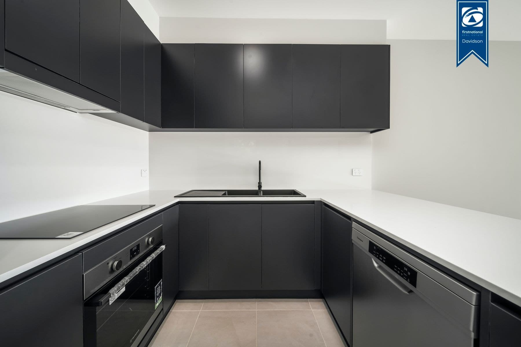 6d Templeton Crescent, Moorebank NSW 2170, Moorebank - Thumbnail 2
