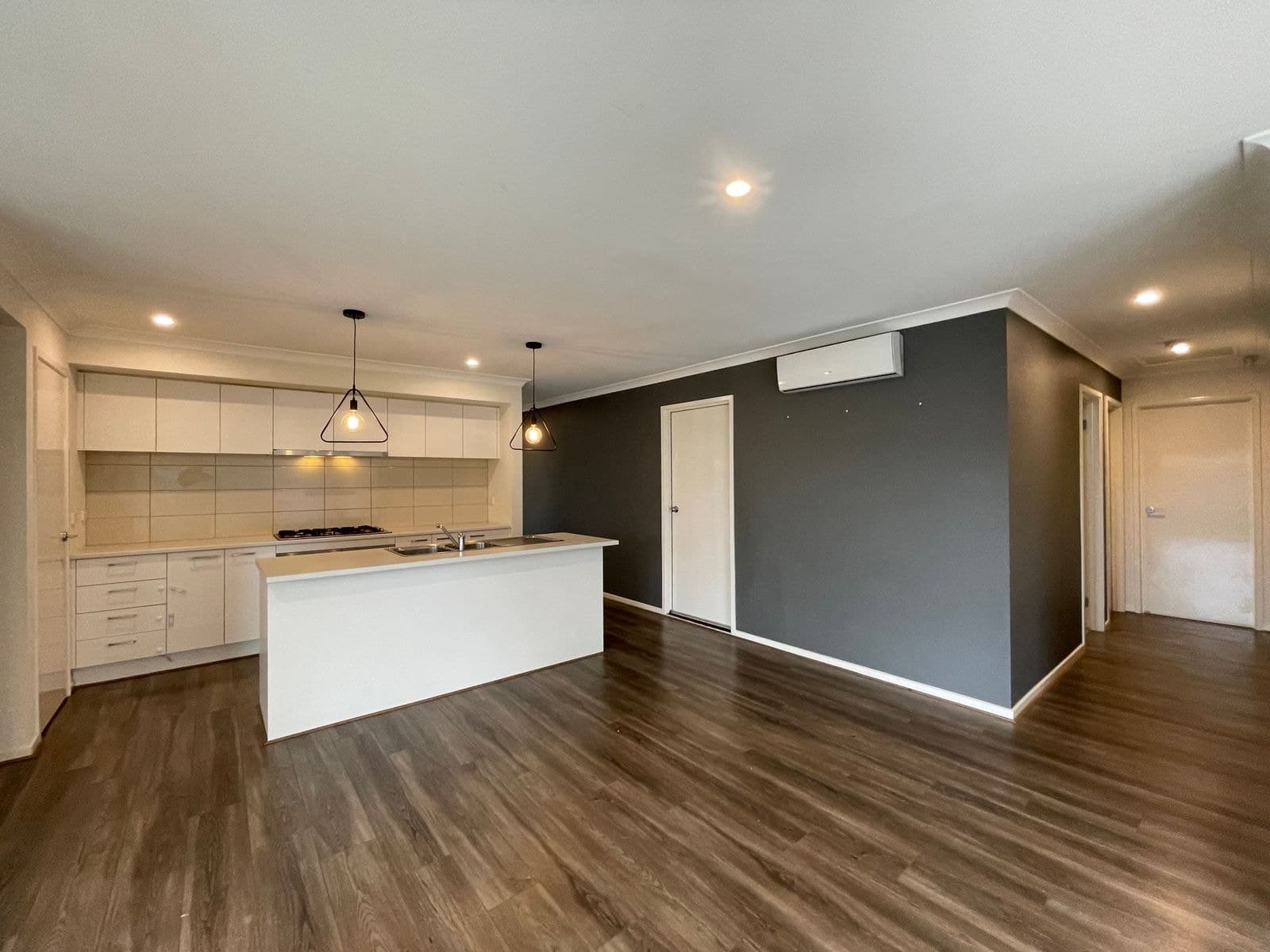 14 Astoria Drive, Point Cook VIC 3030, Point Cook - Thumbnail 4