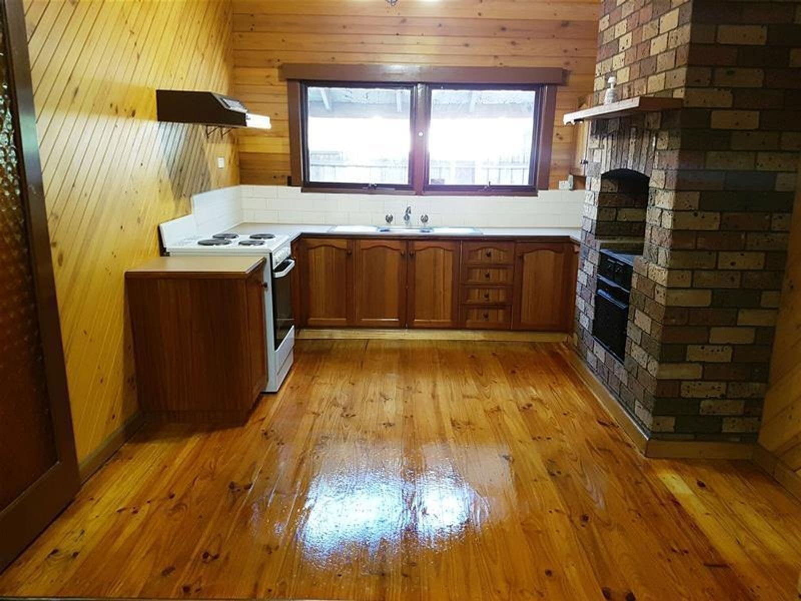 2 Greaves Street South, Werribee VIC 3030, Werribee - Thumbnail 3