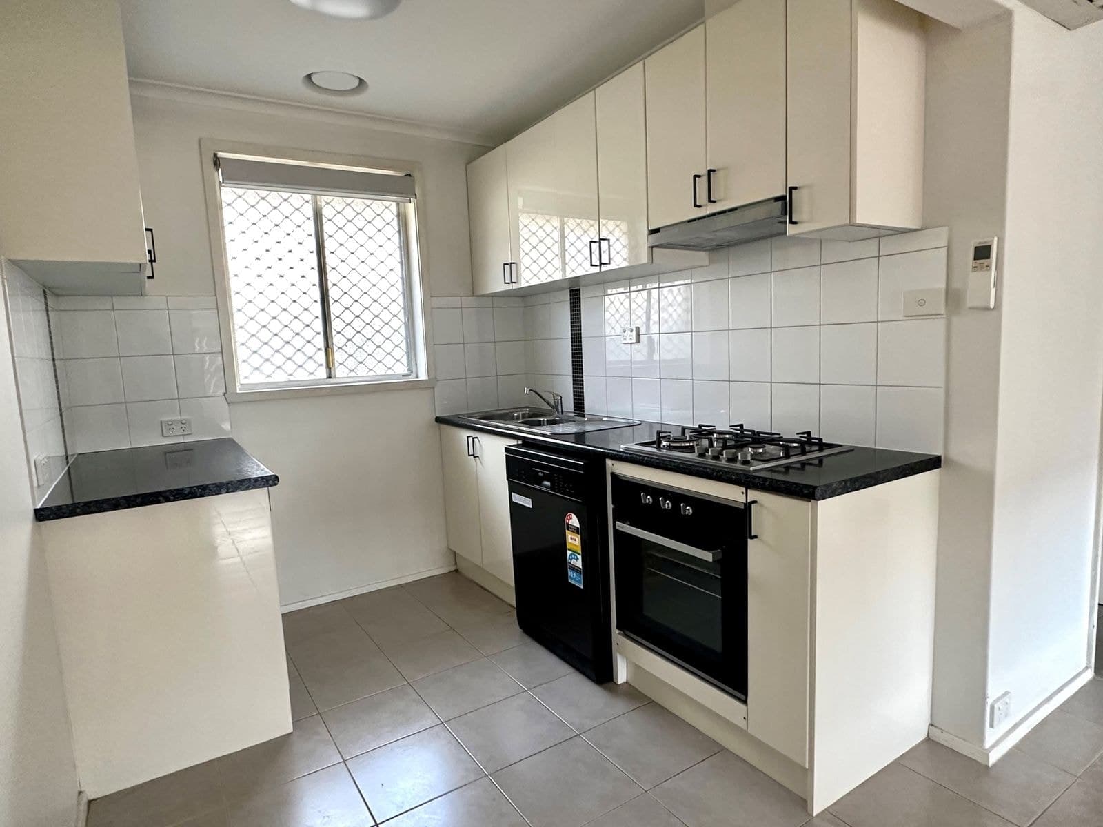 4/148-150 Grey Street, Traralgon VIC 3844, Traralgon - Thumbnail 2