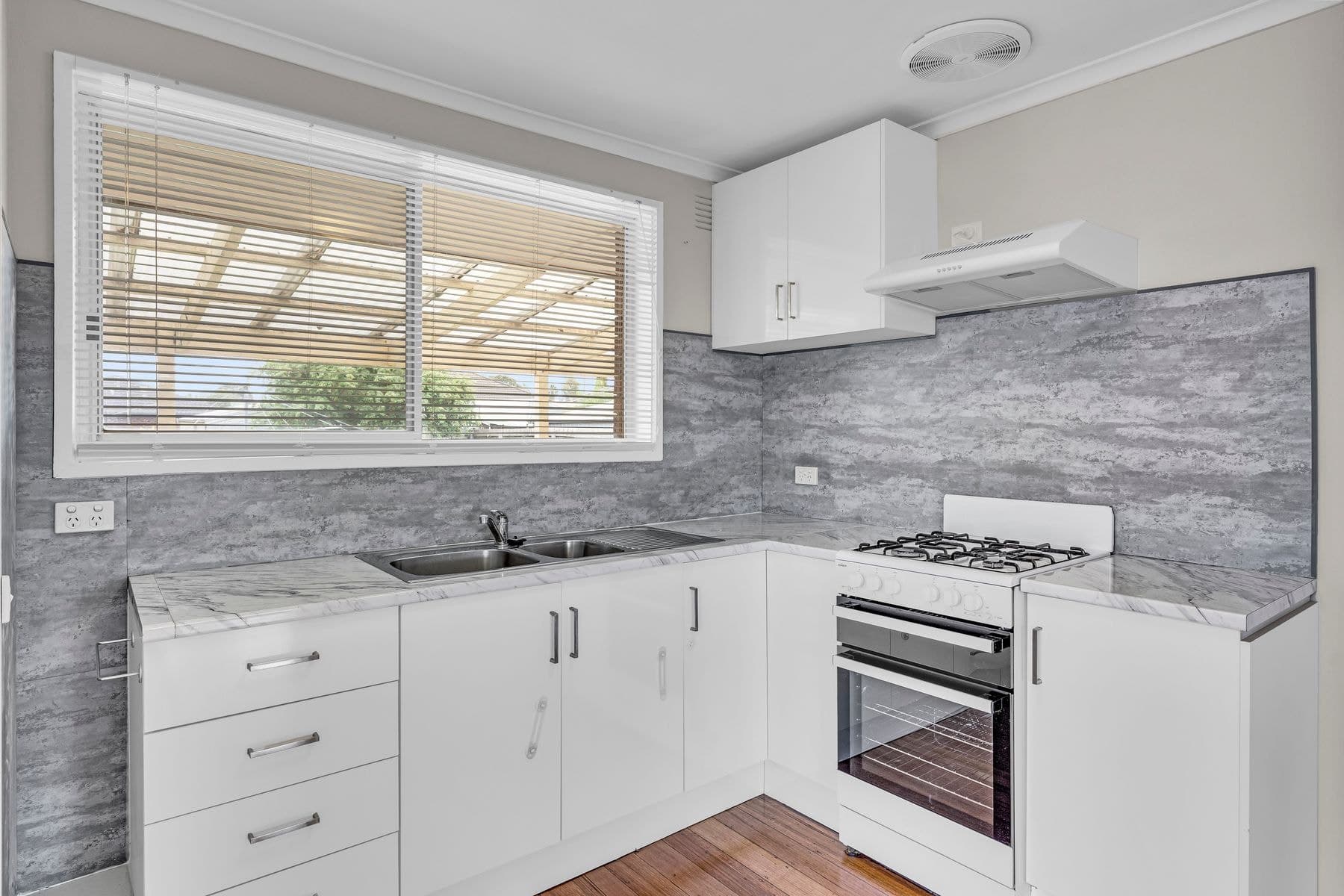 107 Exford Road, Melton South VIC 3338, Melton South - Thumbnail 2