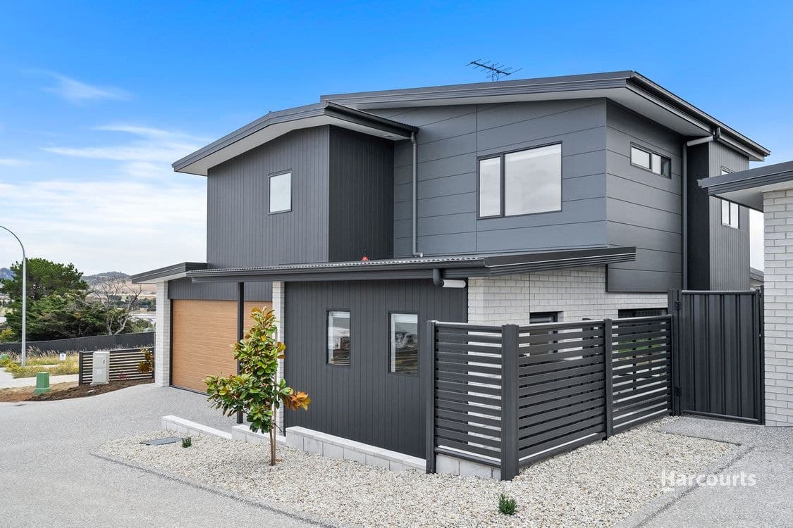 1/32 Sunningdale Close, MIDWAY POINT, TAS 7171, Midway Point - Image 1
