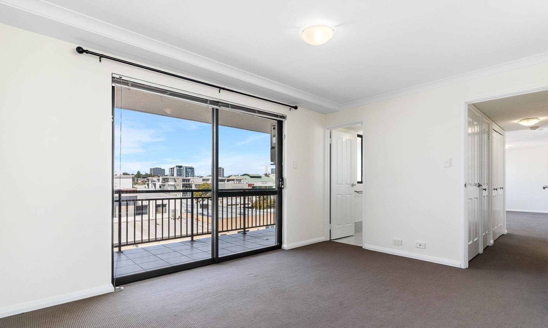 30 / 10 Pendal Ln, PERTH WA 6000, Perth - Thumbnail 5