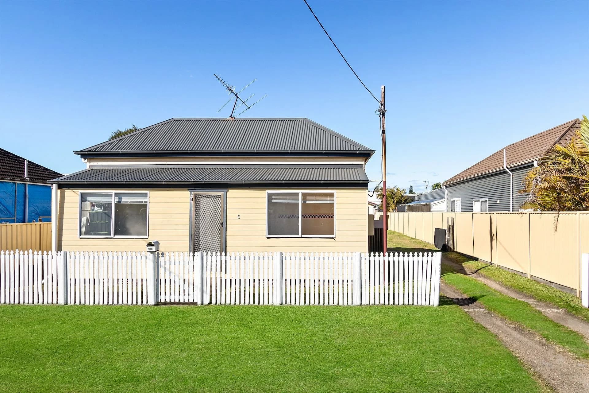 6 Macquarie Street, Swansea, NSW, Swansea - Image 1
