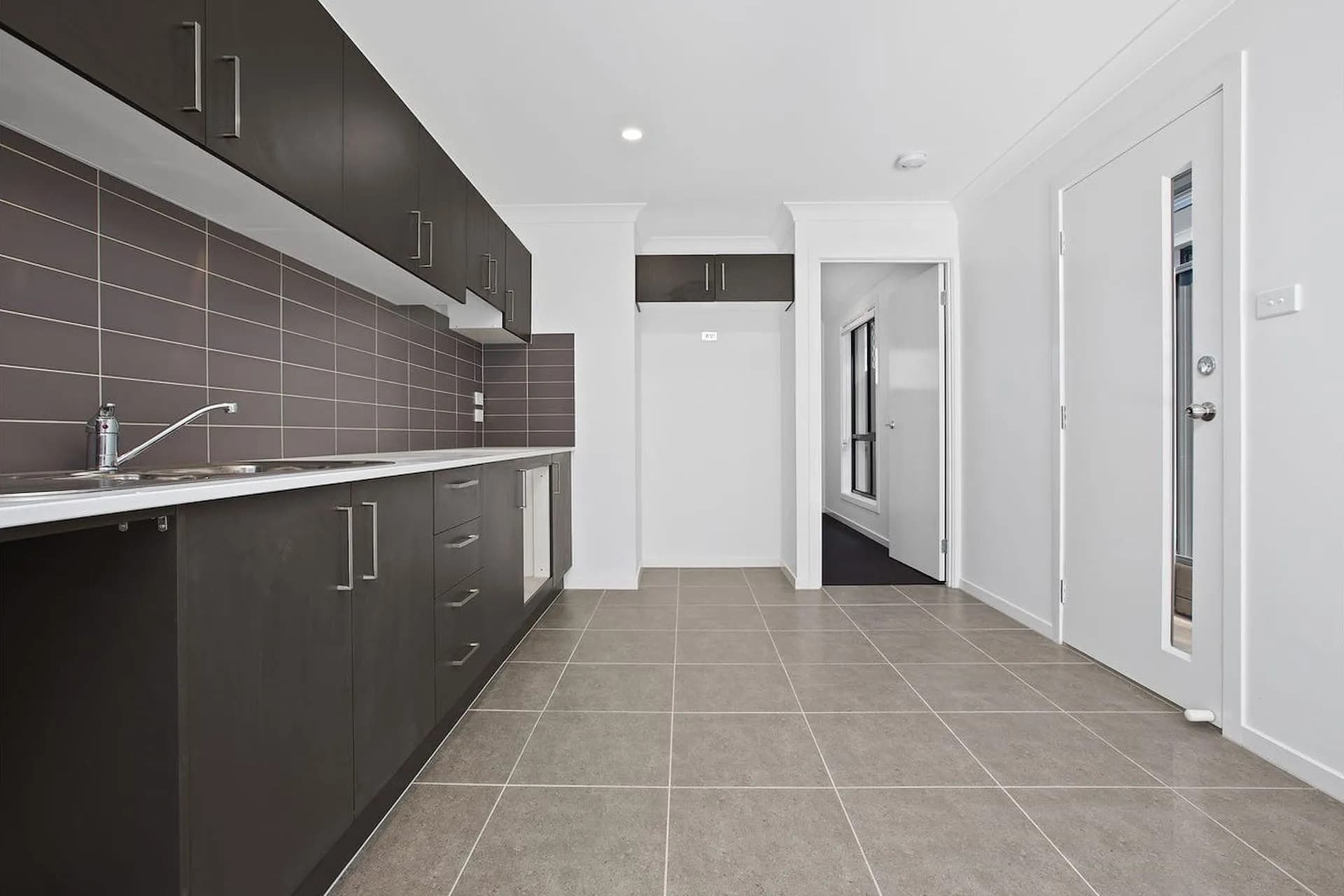 15 Santa Fe  Close, Cameron Park, NSW, Cameron Park - Thumbnail 4