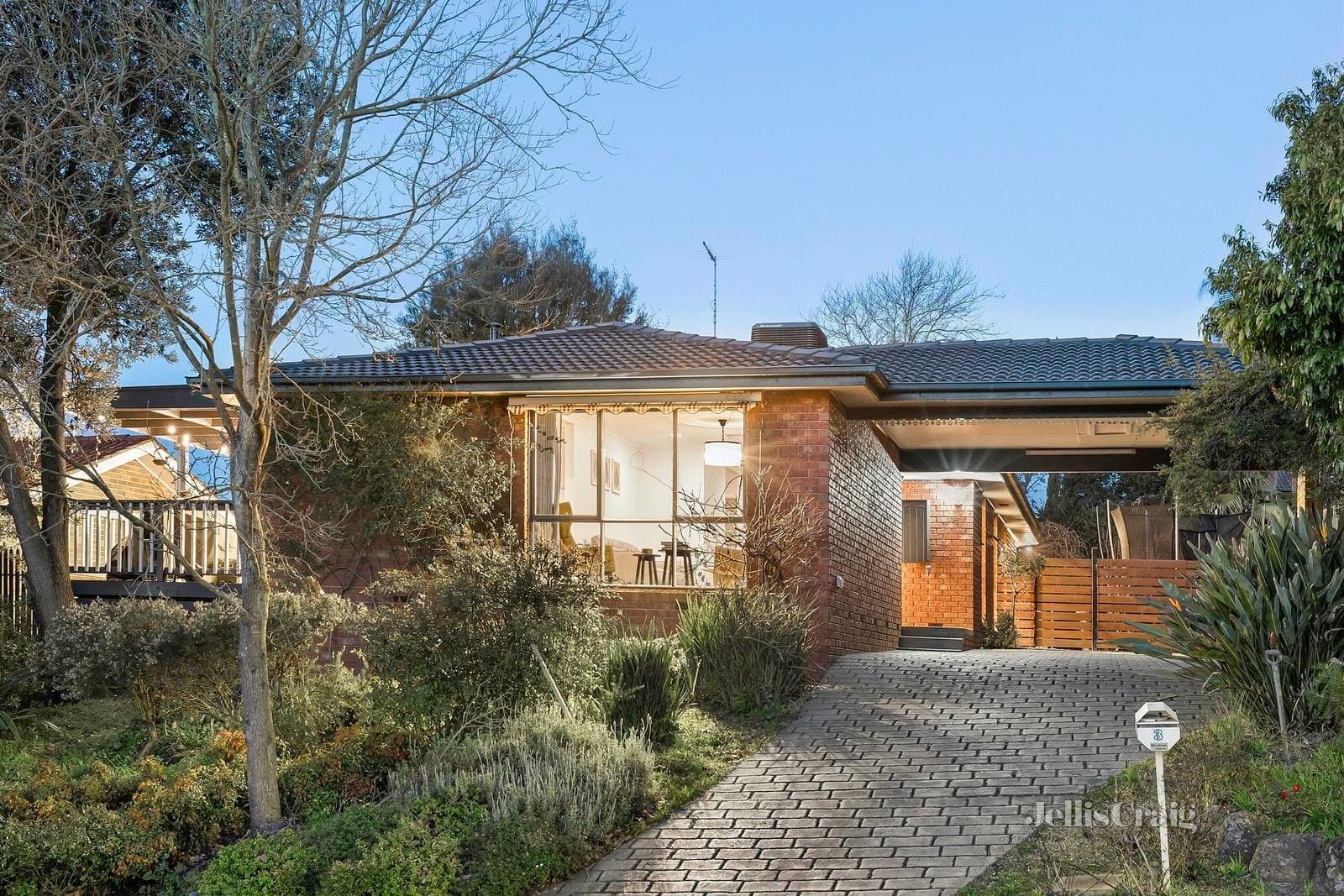 3 Michellan Court, Donvale, Donvale - Thumbnail 2