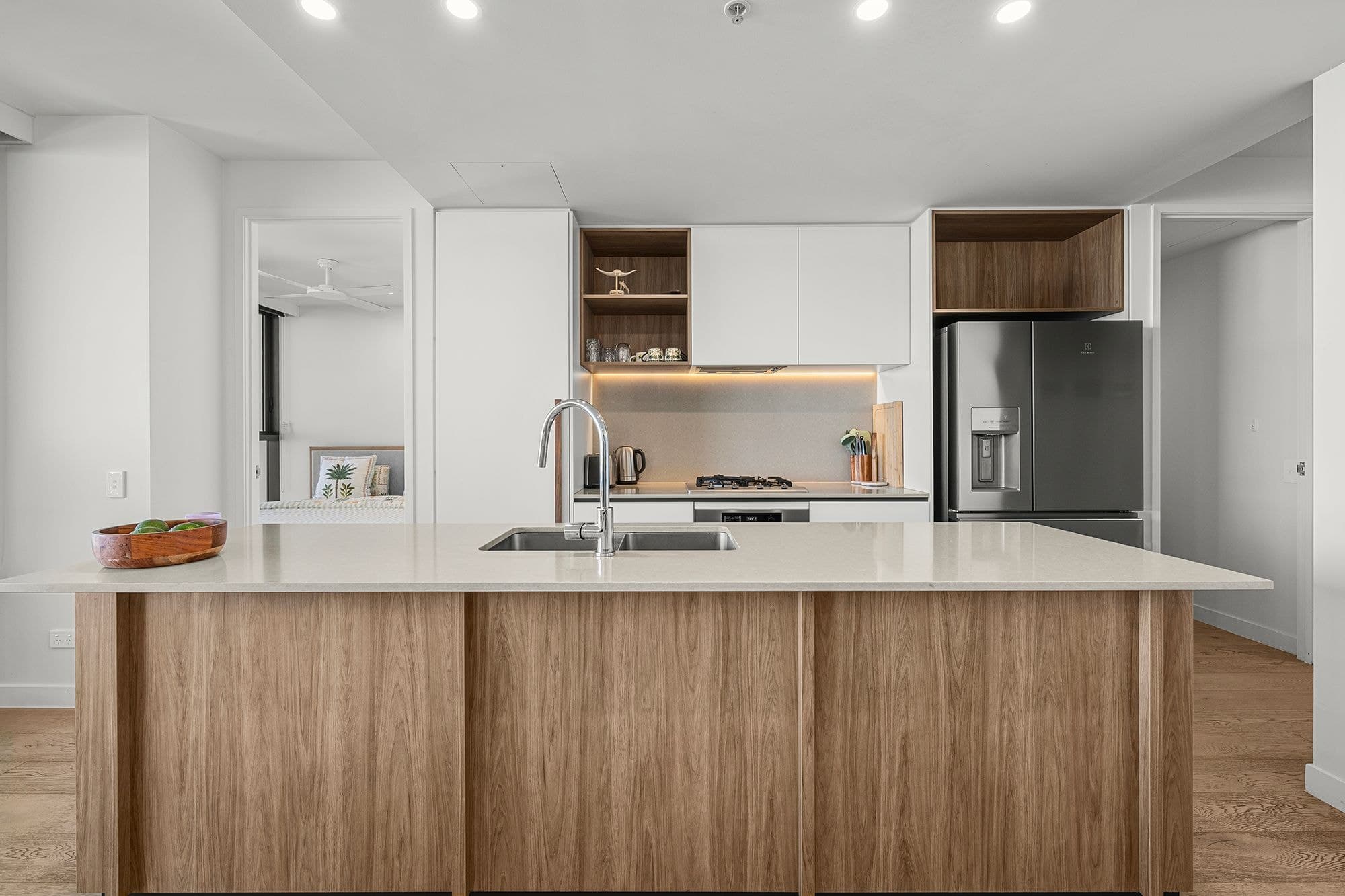 505/43 Peerless Avenue, Mermaid Beach QLD 4218, Mermaid Beach - Thumbnail 5