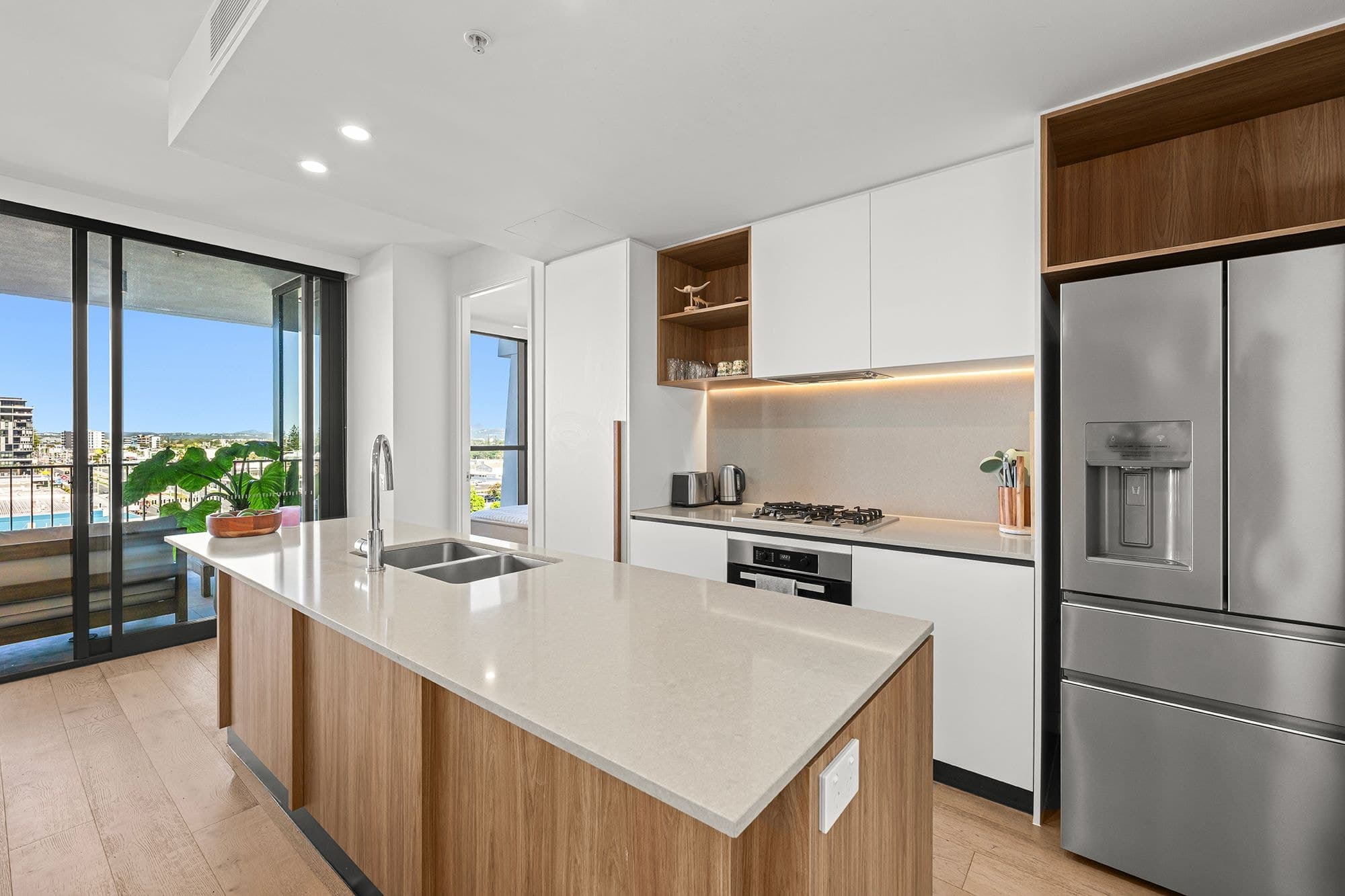 505/43 Peerless Avenue, Mermaid Beach QLD 4218, Mermaid Beach - Thumbnail 7