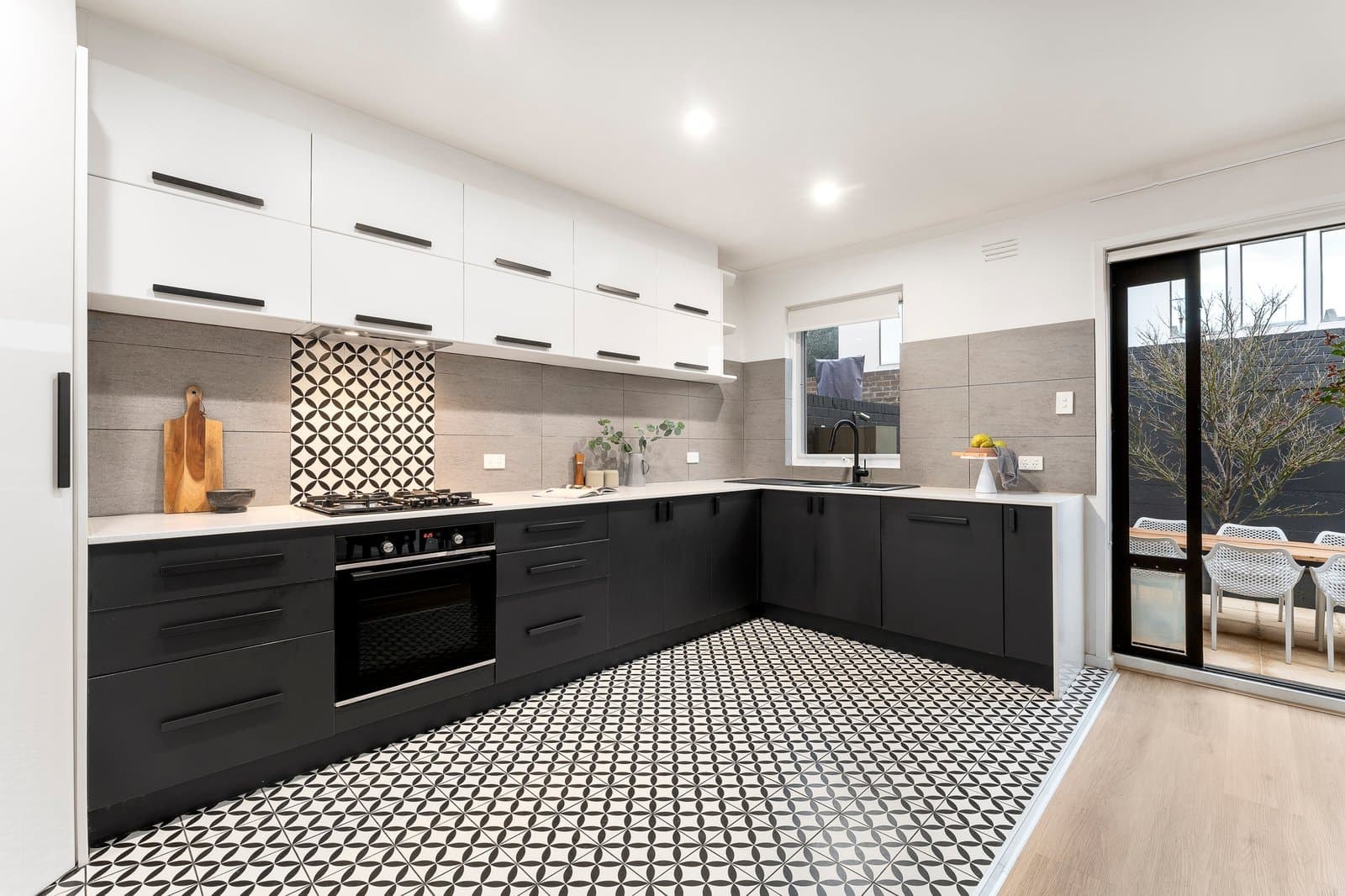 3/6-10 Lennox Street, Hawthorn - Thumbnail 3