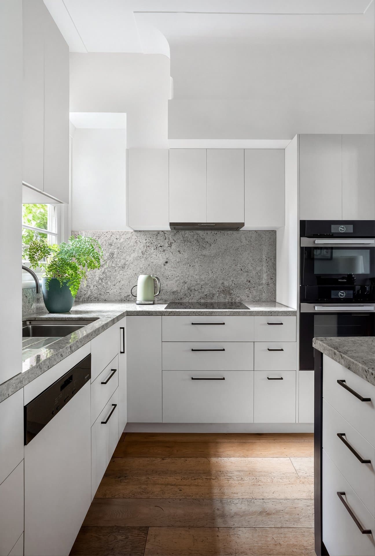 2/64 Victoria Avenue, Albert Park - Thumbnail 6