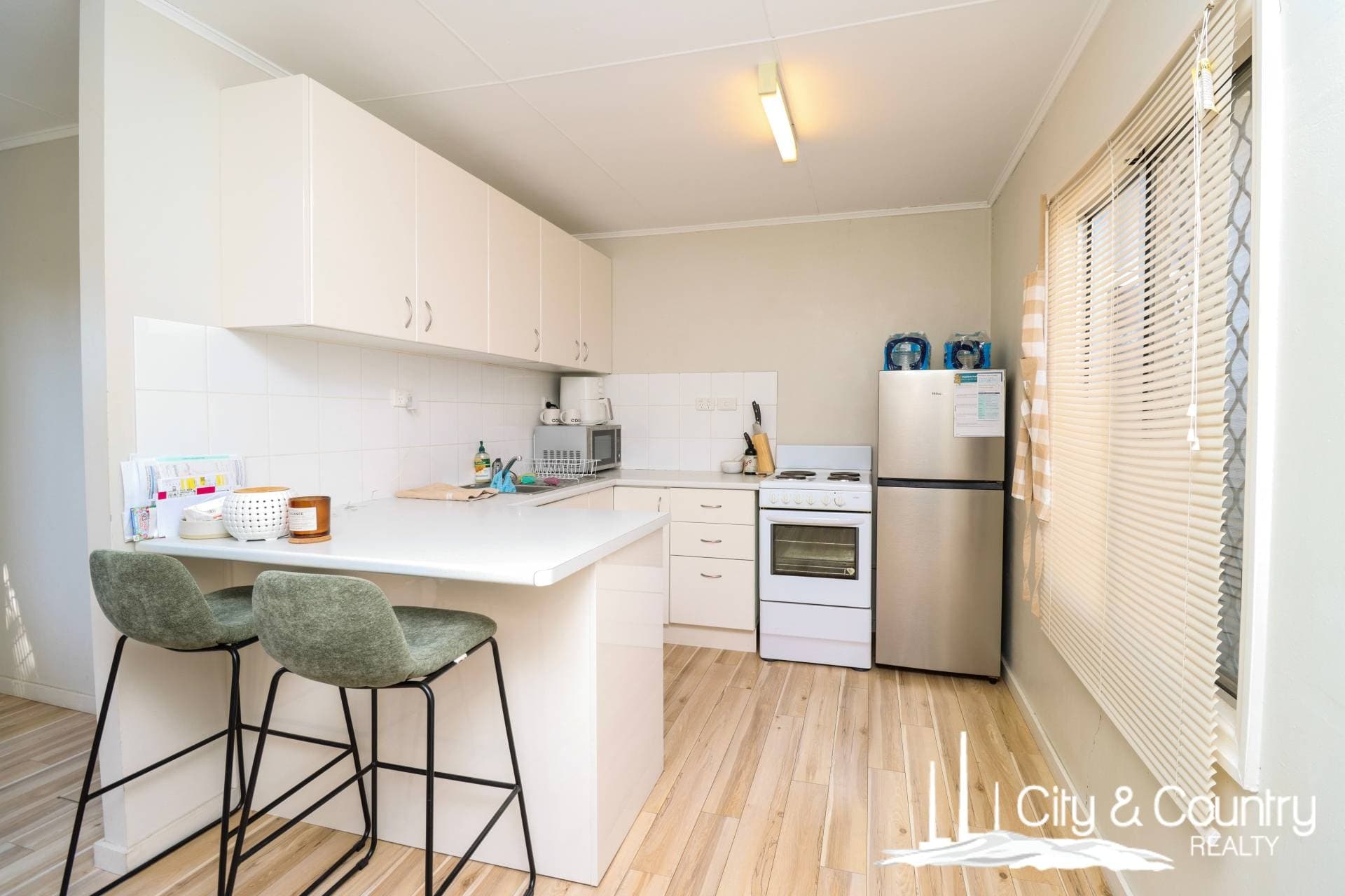 Unit 4, 61 Joan Street, Mount Isa, Mount Isa - Thumbnail 2