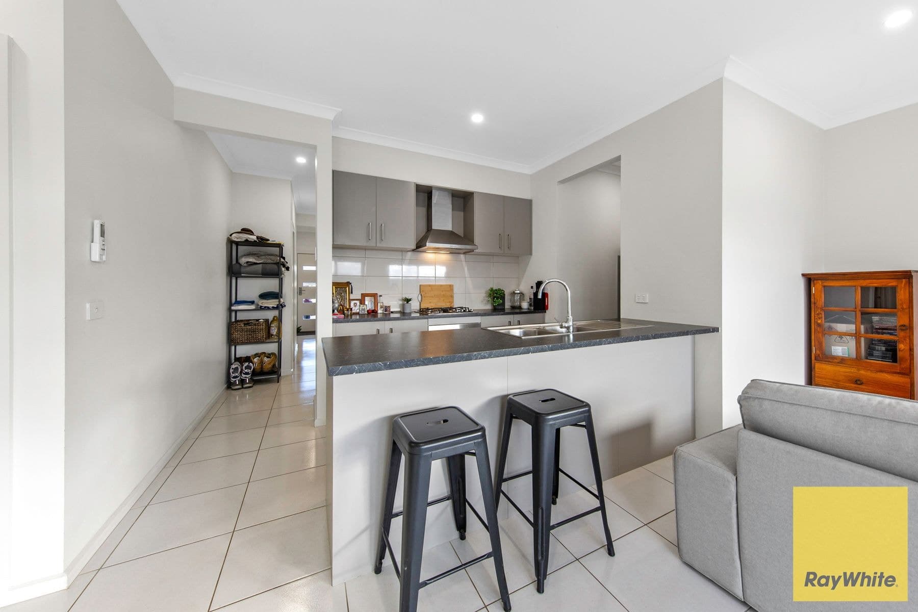 5 Waugh Street, Rockbank VIC 3335, Rockbank - Thumbnail 3