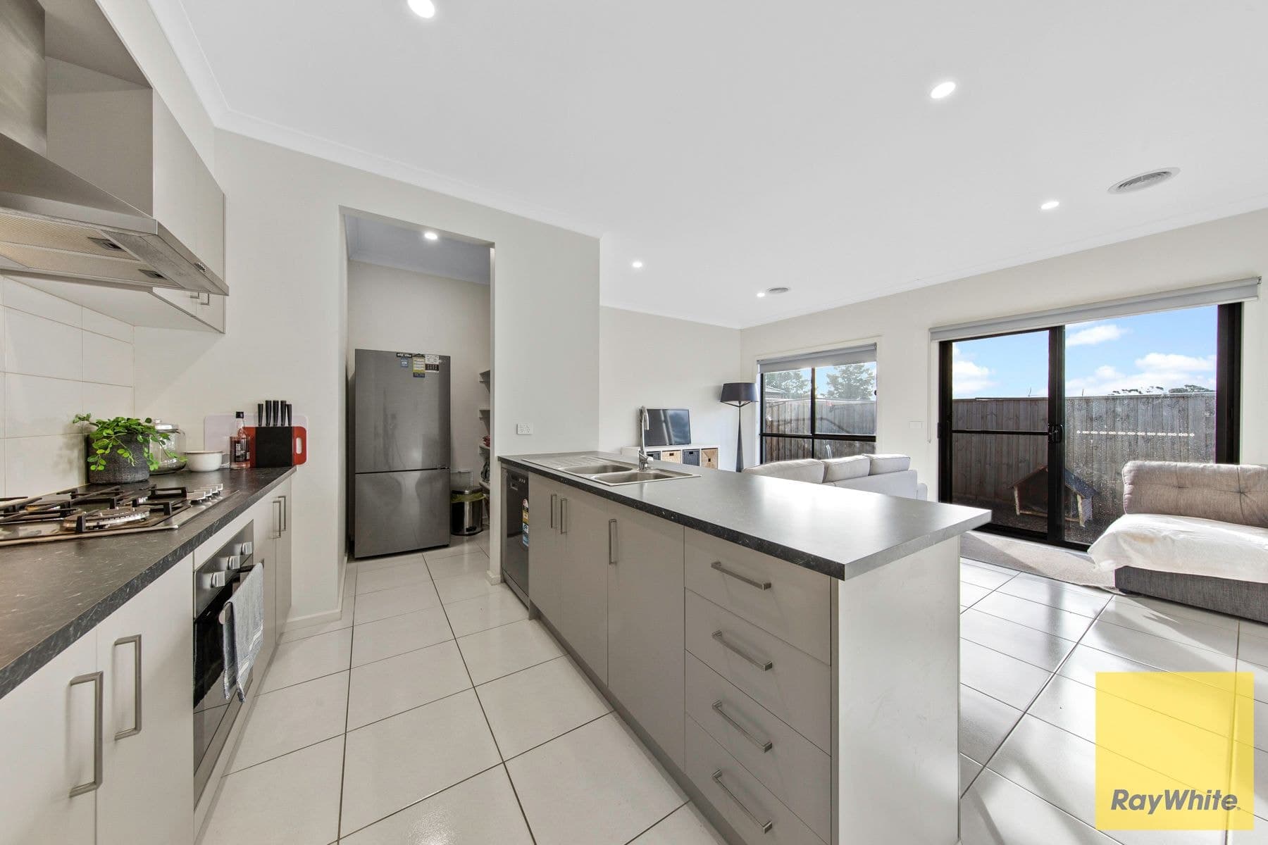 5 Waugh Street, Rockbank VIC 3335, Rockbank - Thumbnail 5