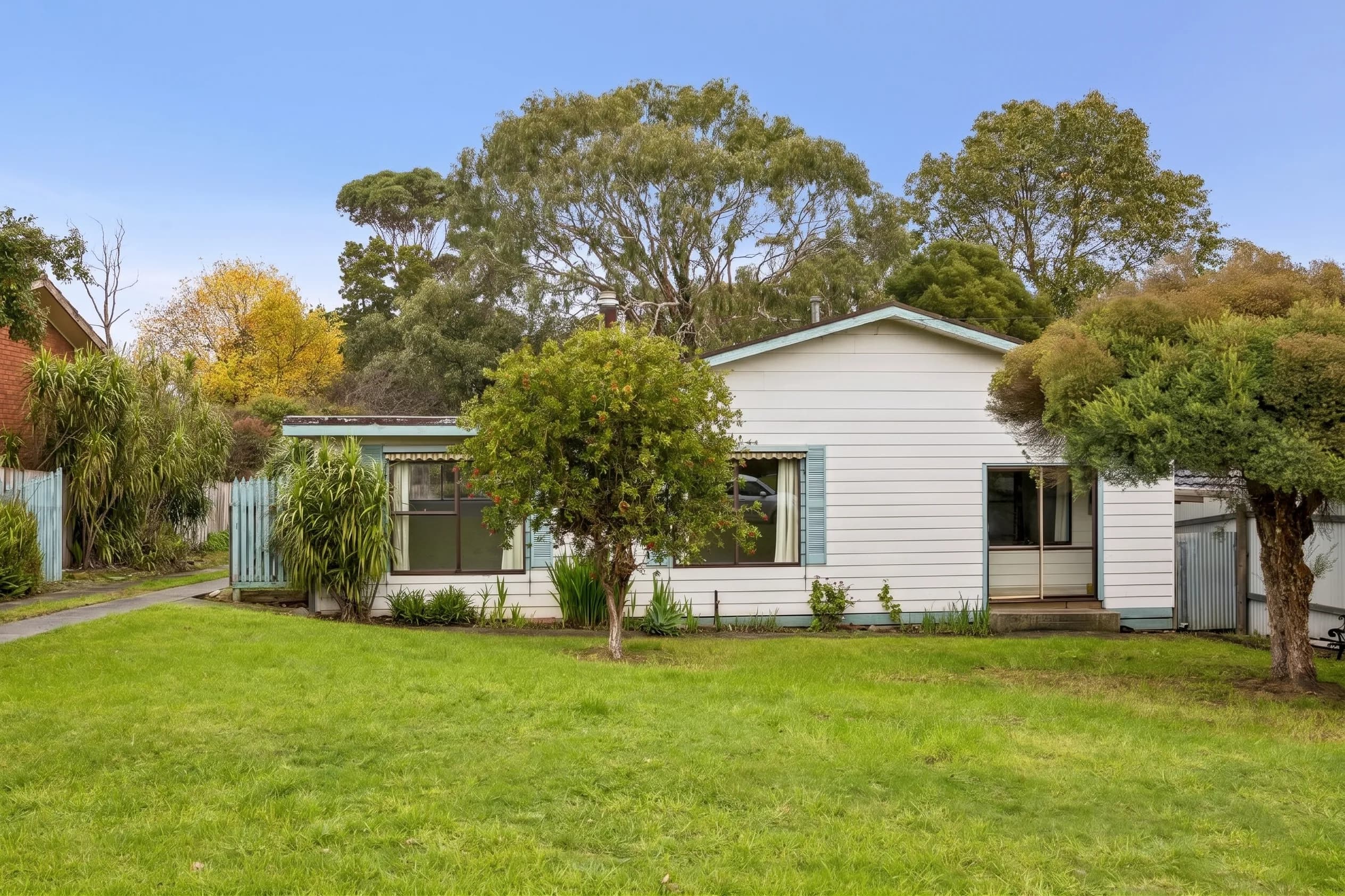 9 Bond Street, Timboon VIC 3268, Timboon - Thumbnail 2