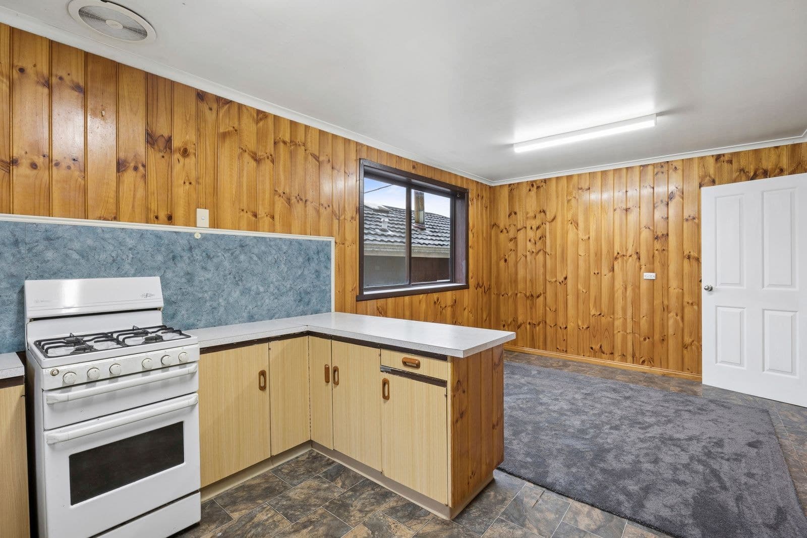 9 Bond Street, Timboon VIC 3268, Timboon - Thumbnail 6