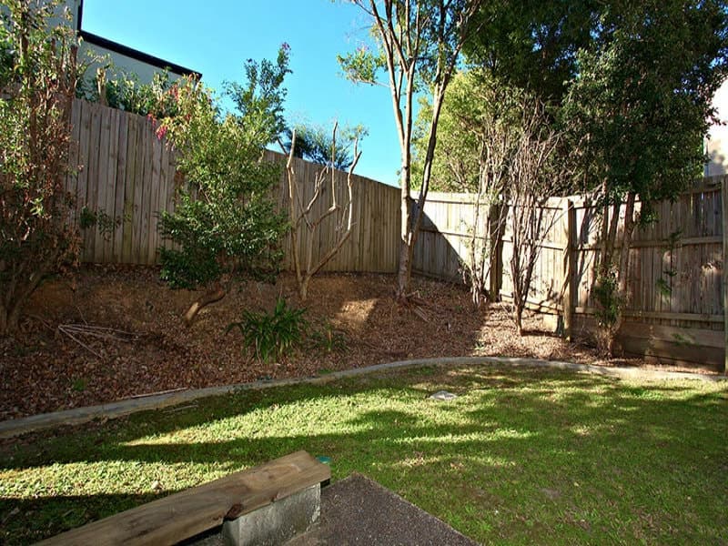 7/97 Eugaree Street, SOUTHPORT  QLD  4215, Southport - Thumbnail 2