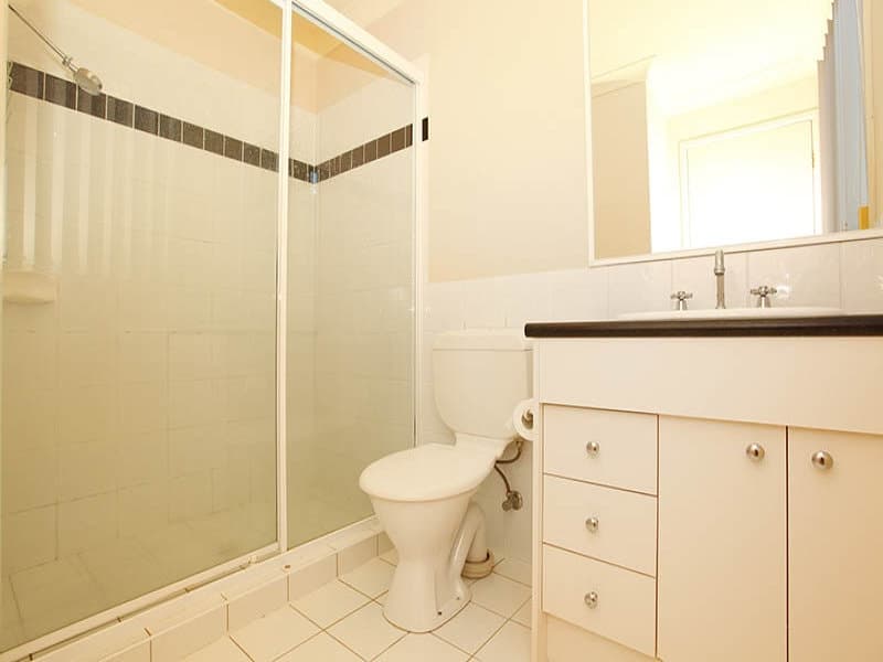 7/97 Eugaree Street, SOUTHPORT  QLD  4215, Southport - Thumbnail 7