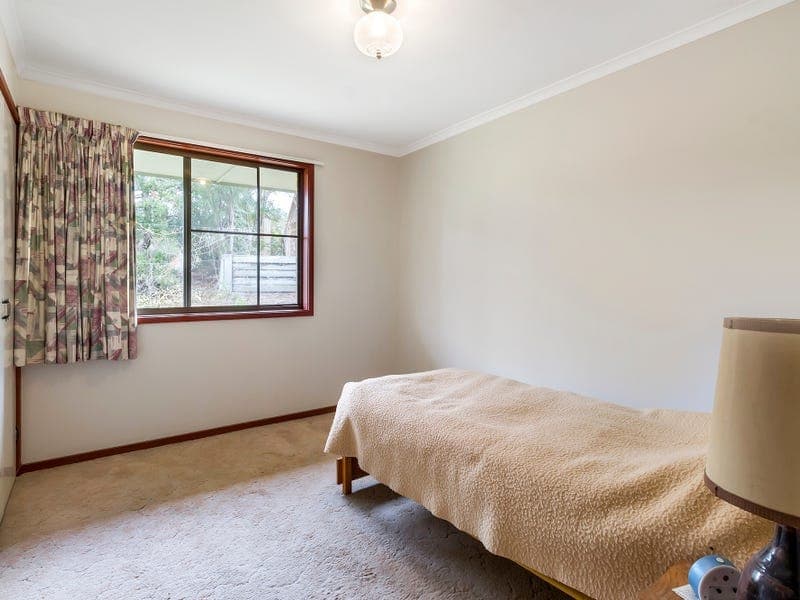 8 Warwick Place, HELENSVALE  QLD  4212, Helensvale - Thumbnail 4