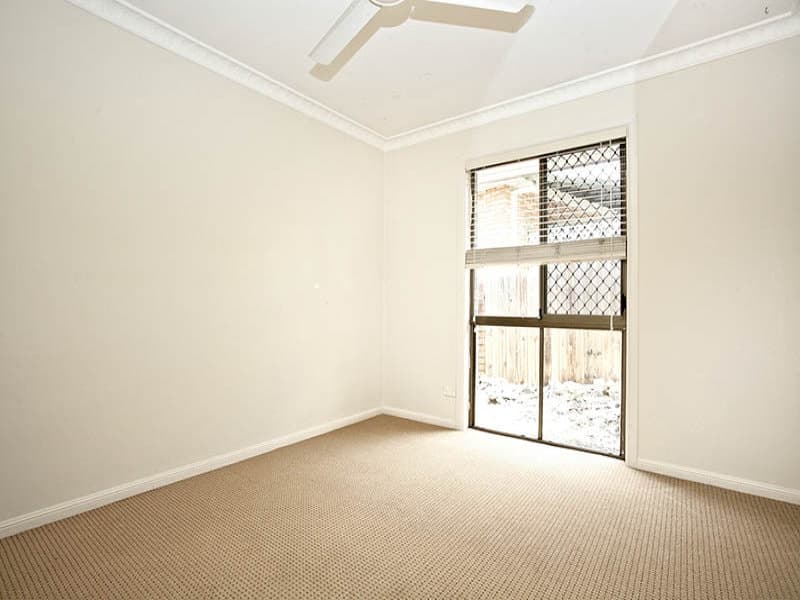 11 Stretton Drive, HELENSVALE  QLD  4212, Helensvale - Thumbnail 4