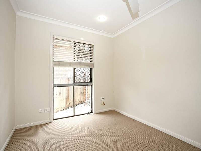 11 Stretton Drive, HELENSVALE  QLD  4212, Helensvale - Thumbnail 6